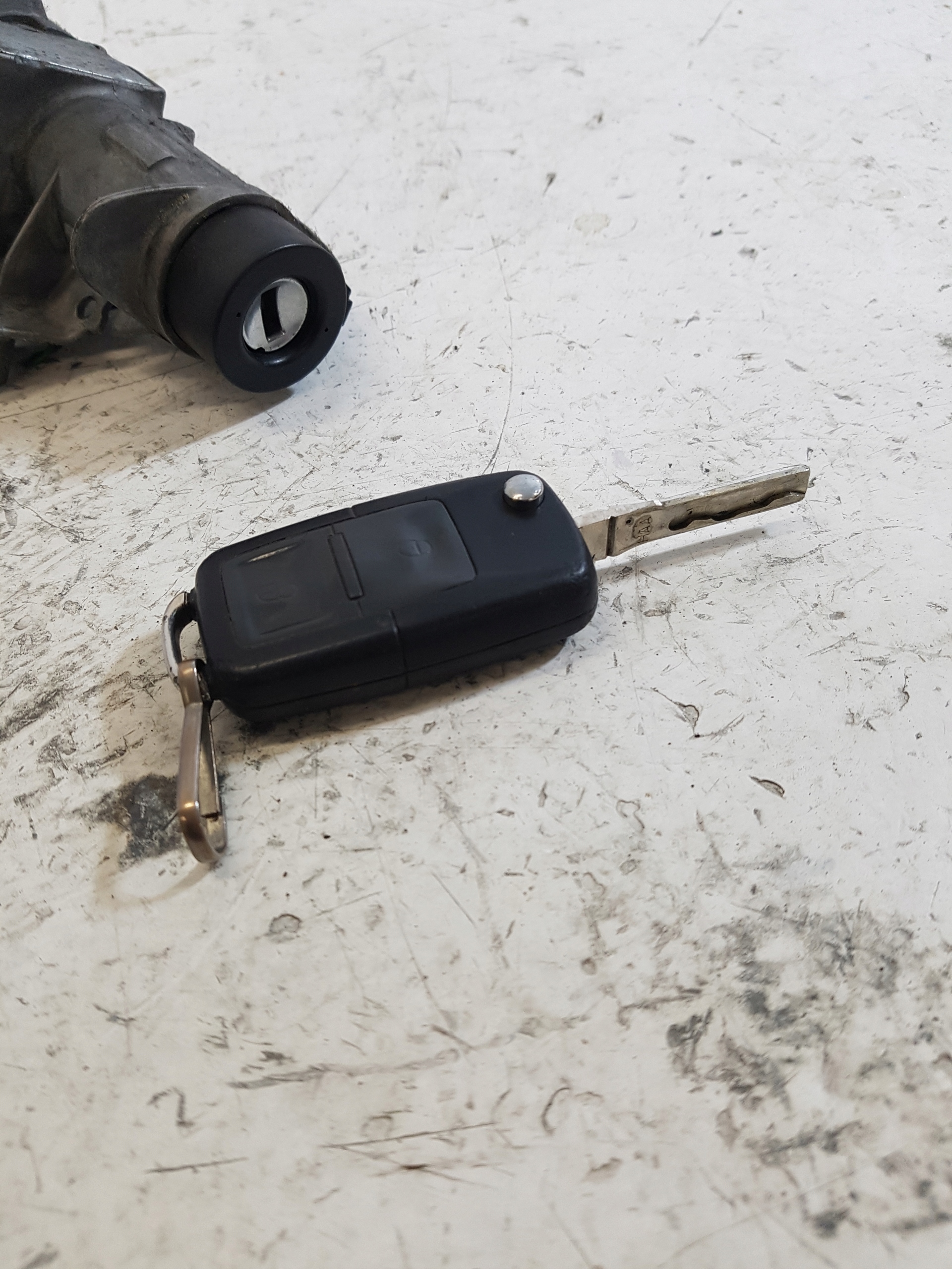 ignition Z KLUCZYKIEM SEAT IBIZA 3