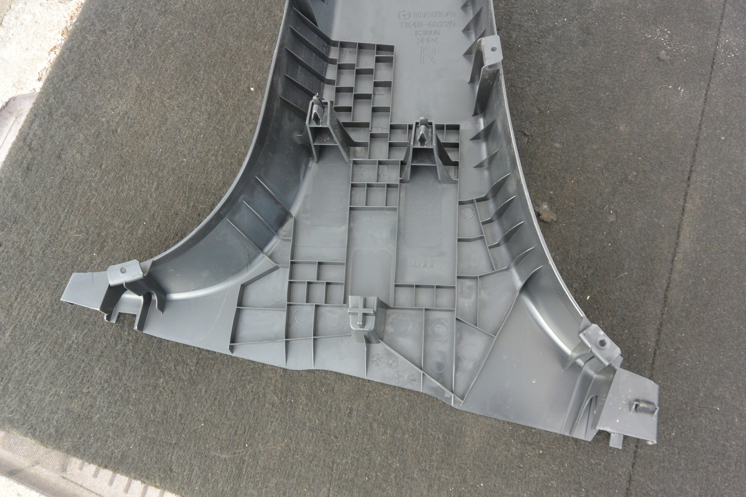 cover SLUPKA central right MAZDA CX9