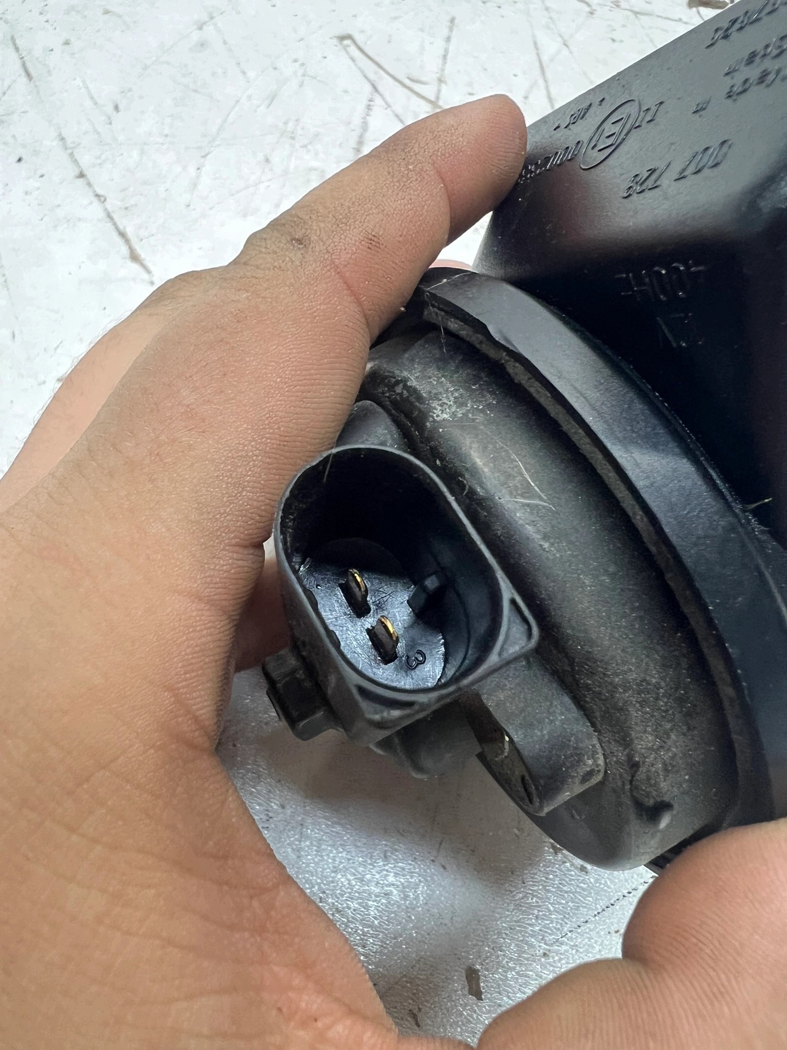KLAKSON SYGNAL AUDI A4 B6 B7 8E0951221A