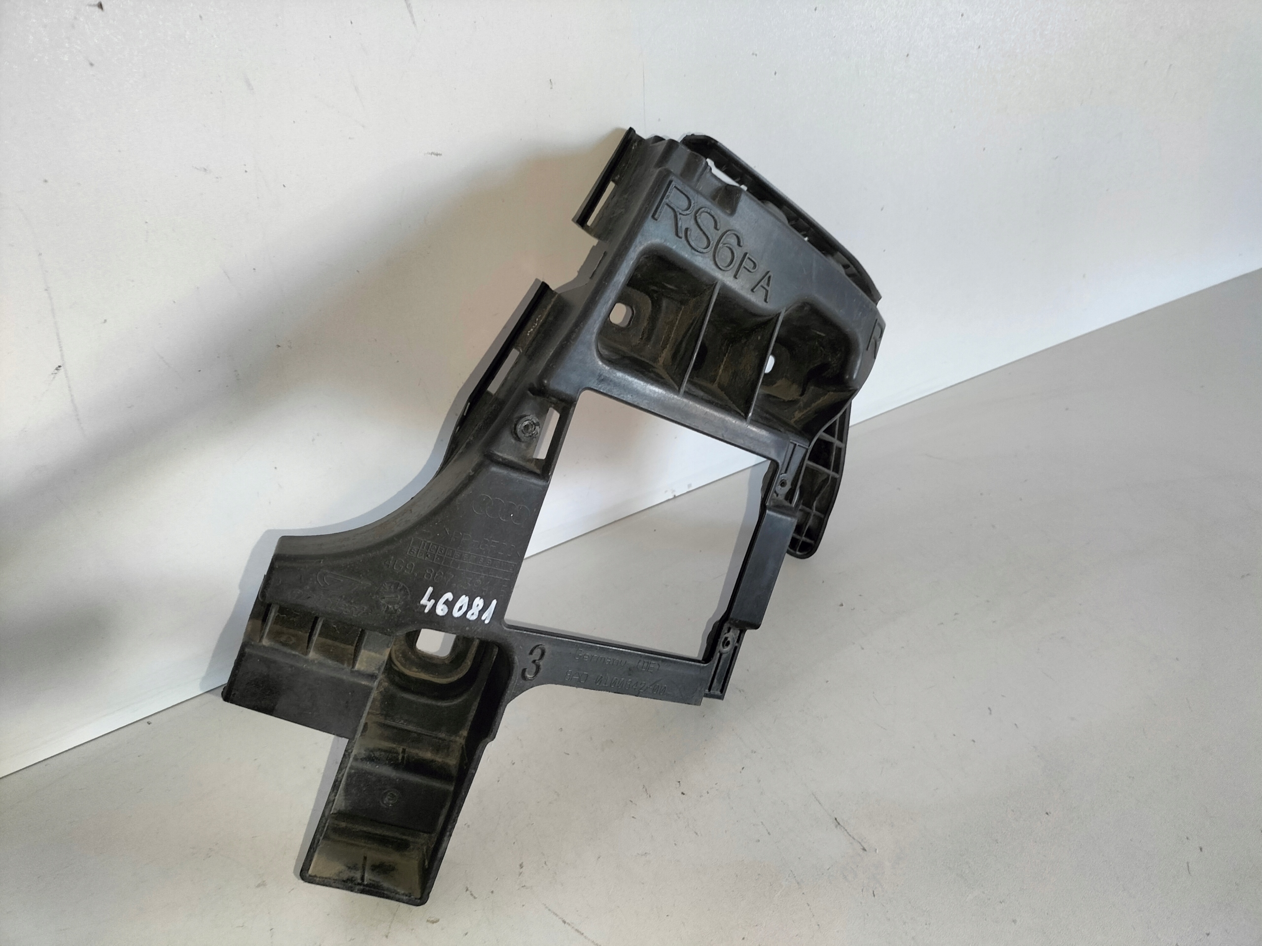 Support Support plaque Pare choc Arrière Arrière Droite AUDI A6 RS6 C7 11
