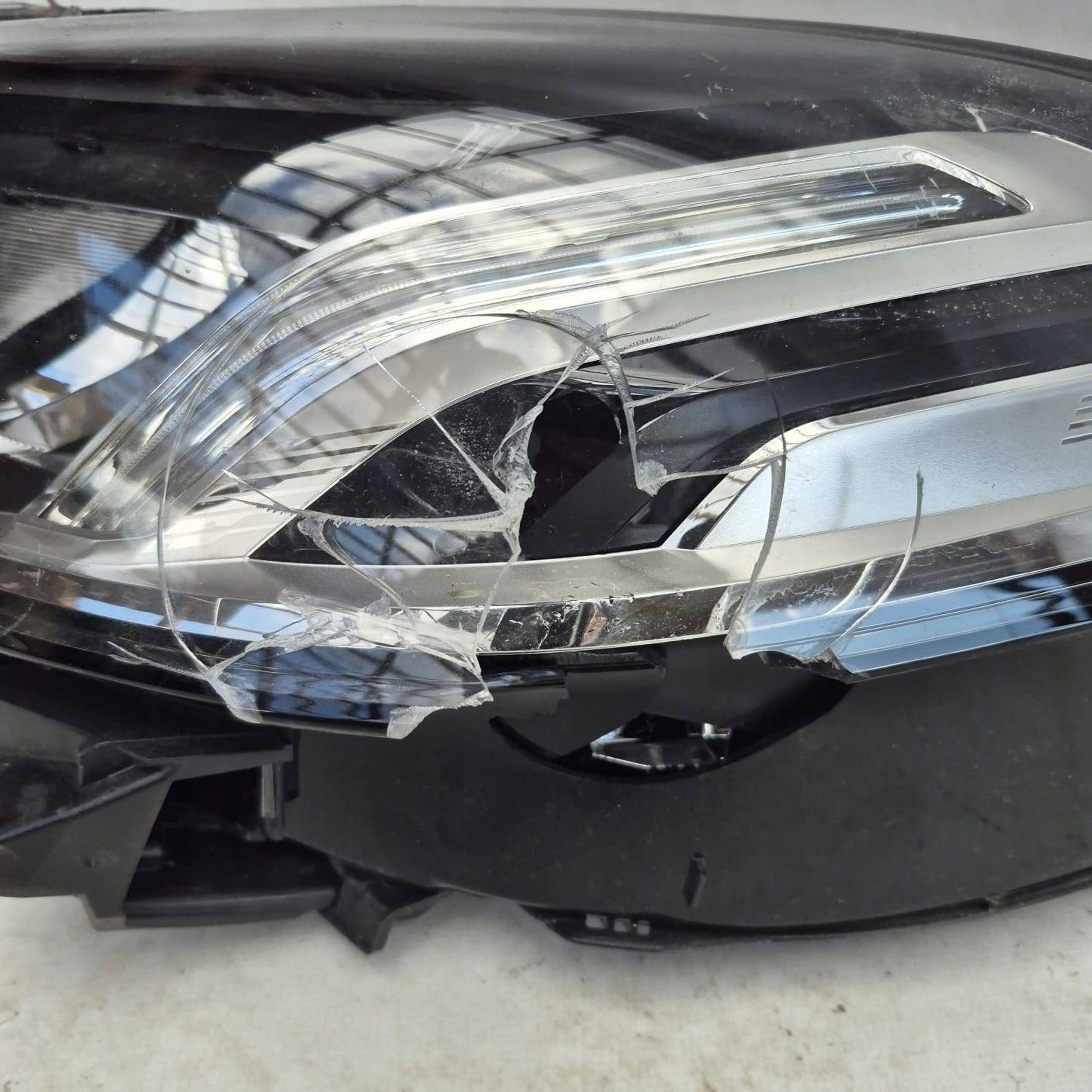 BMW 1 F70 F74 24- light left front front FULL LED 5A32B45-09
