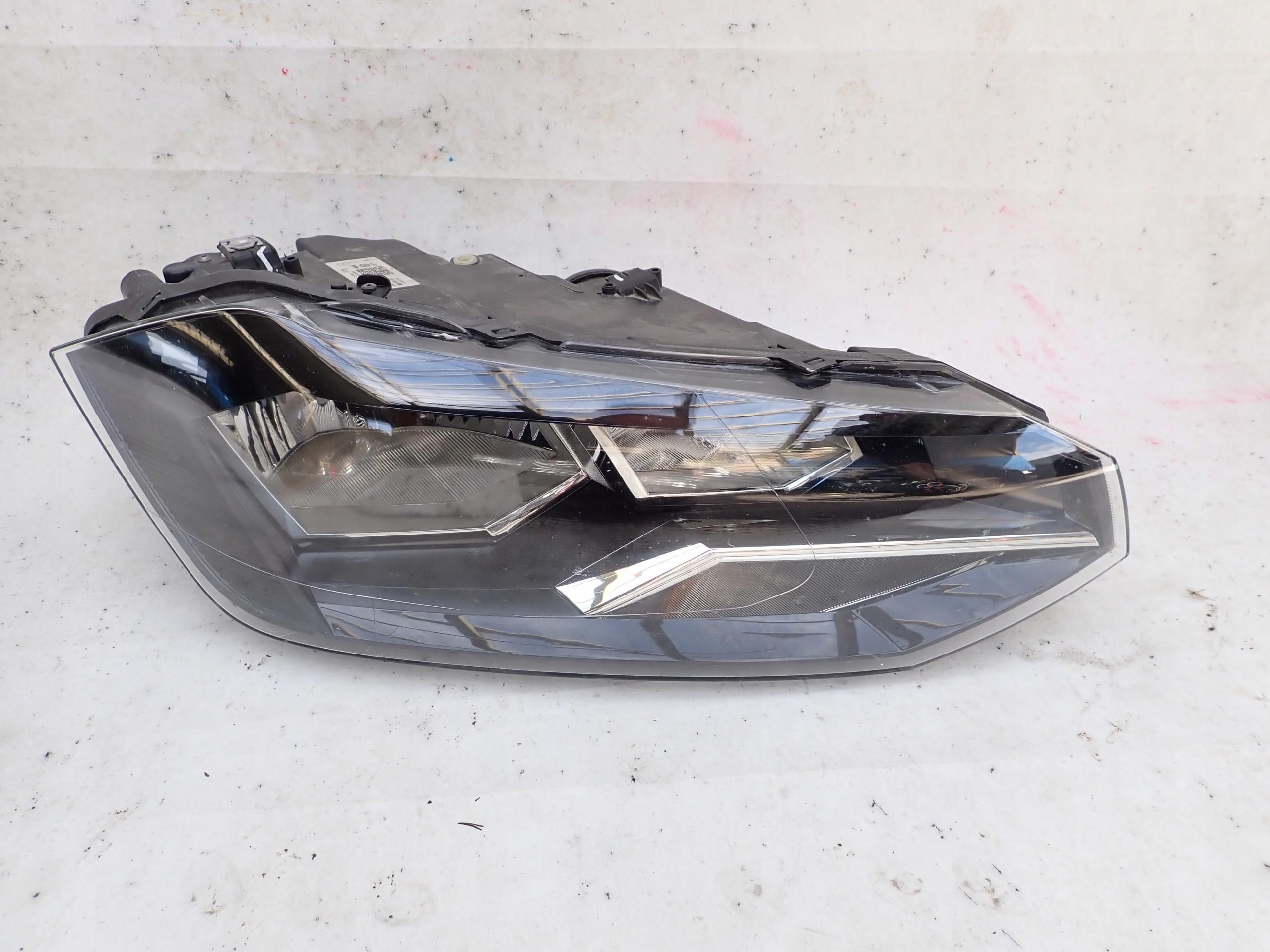 VW POLO 2G VI 17- light right front front 2G1941006