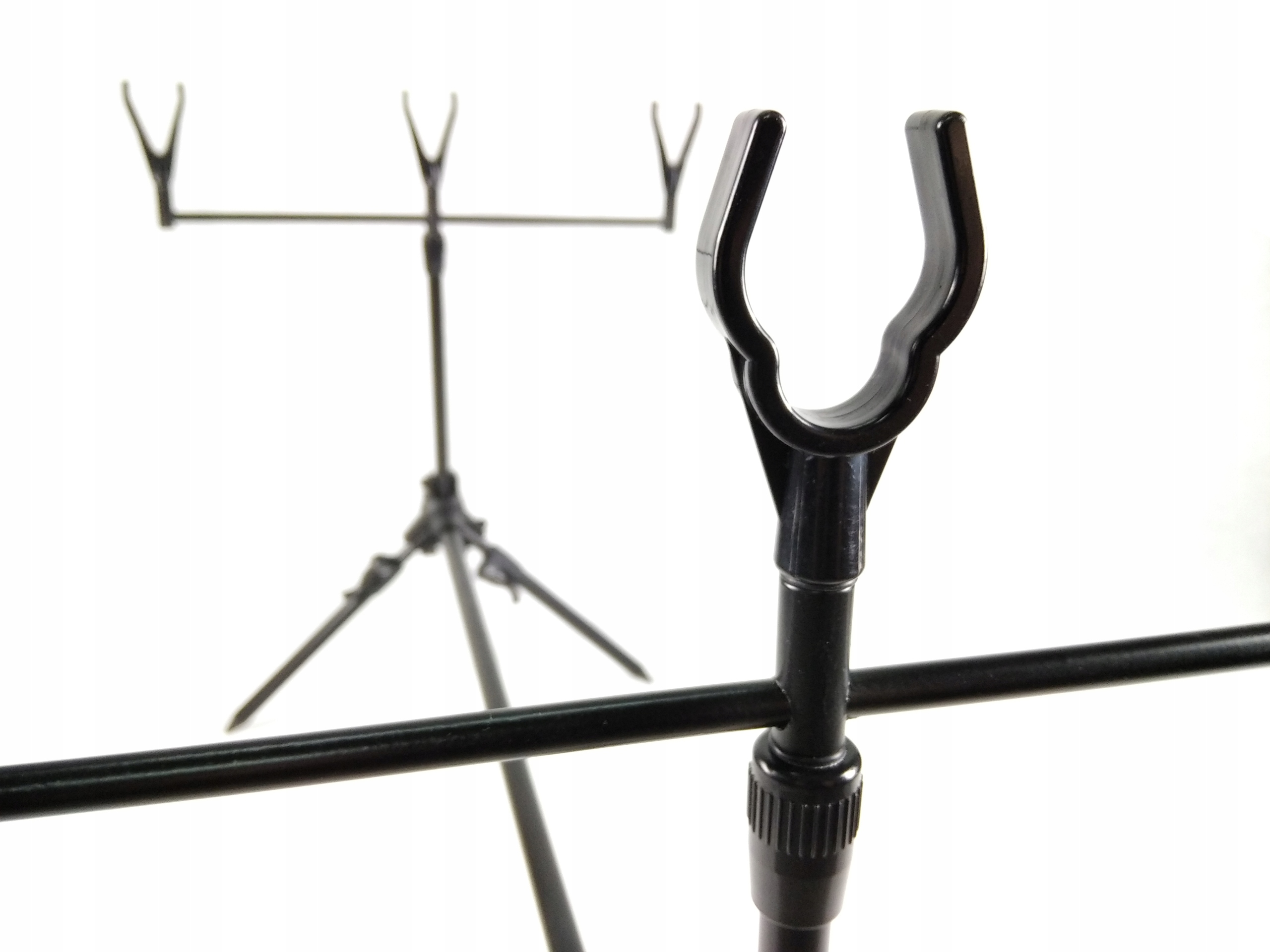 STANOWISKO KARPIOWE STOJAK RODPOD 3 WĘDKI MF CZARNY Kod producenta 80014