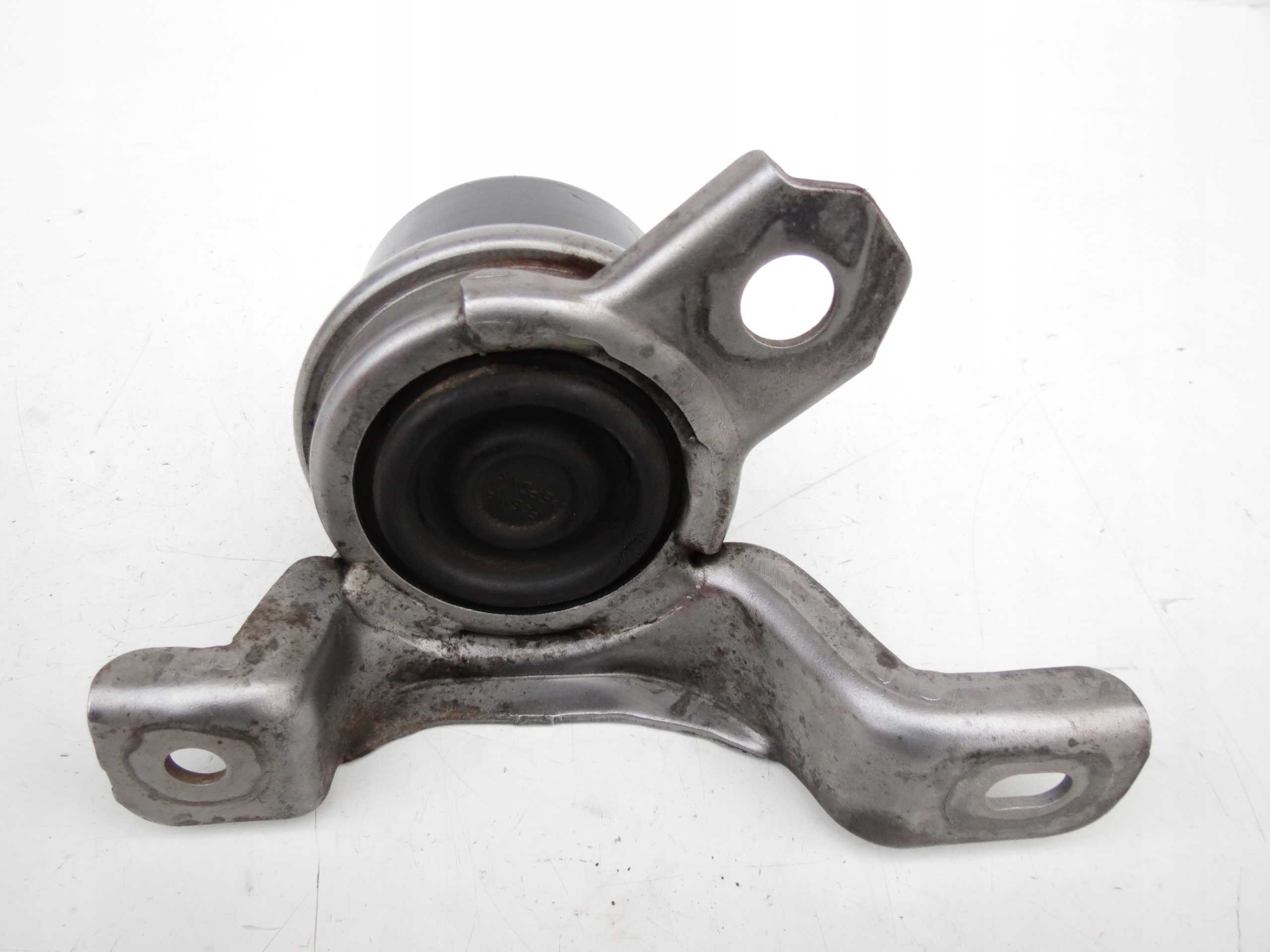 airbag holder engine mount 8G9N6F012BB VOLVO XC60 and 2.4 D5