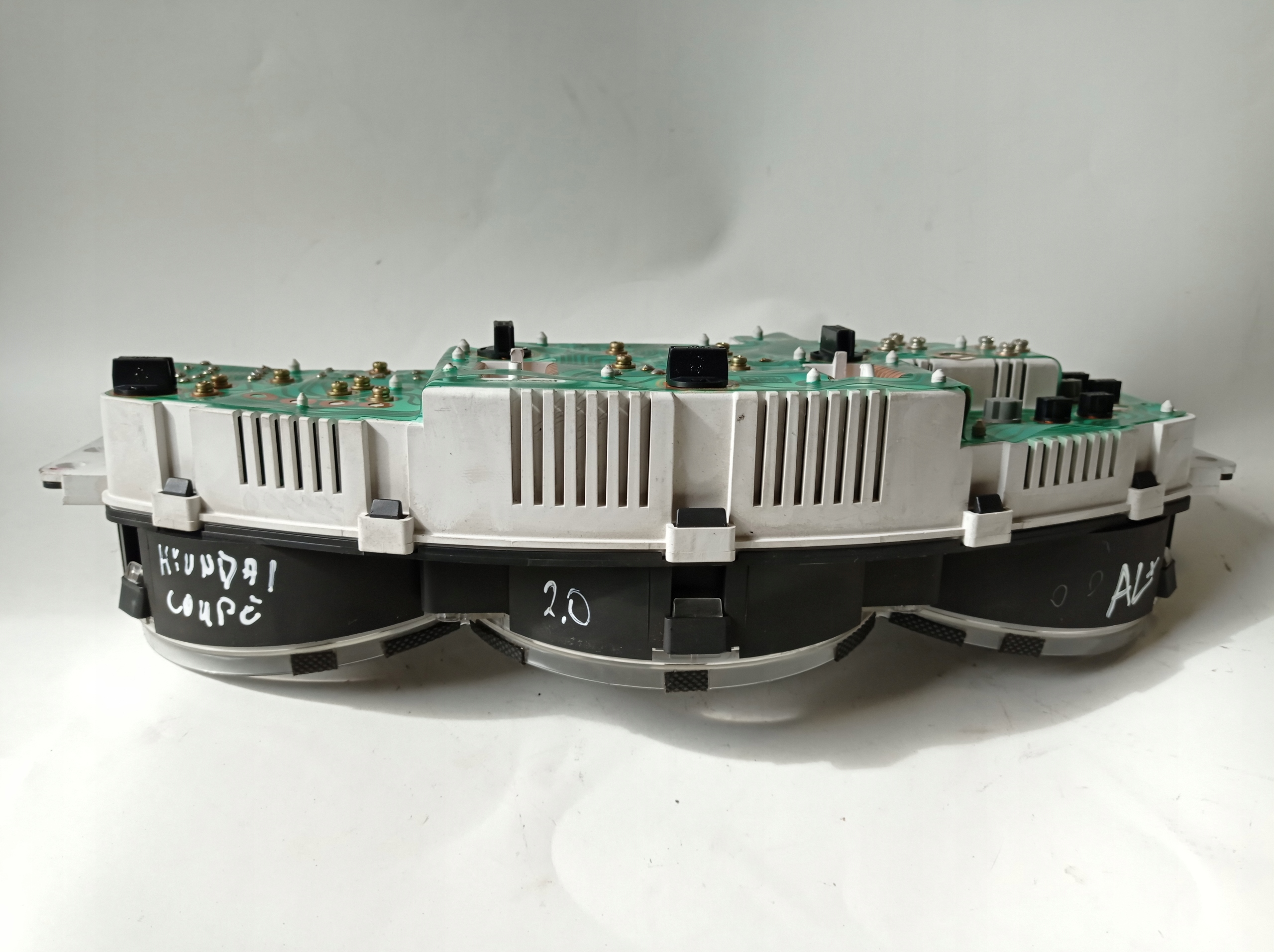 спидометр часы Hyundai Купе 2.0 9400427030