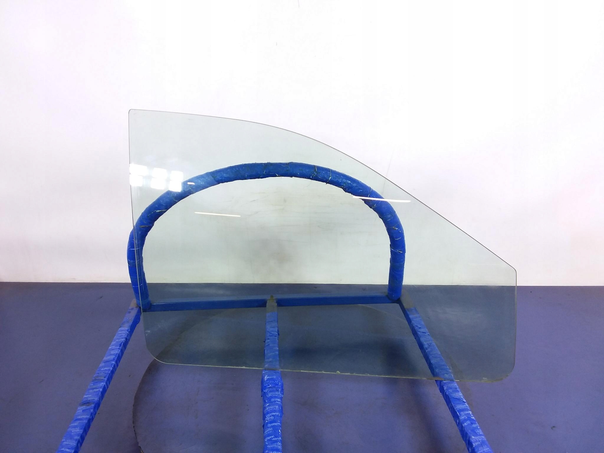 DODGE GRAND CARAVAN IV СКЛО ПЕРЕДНЬОЇ ПРАВОЇ ДВЕРІ