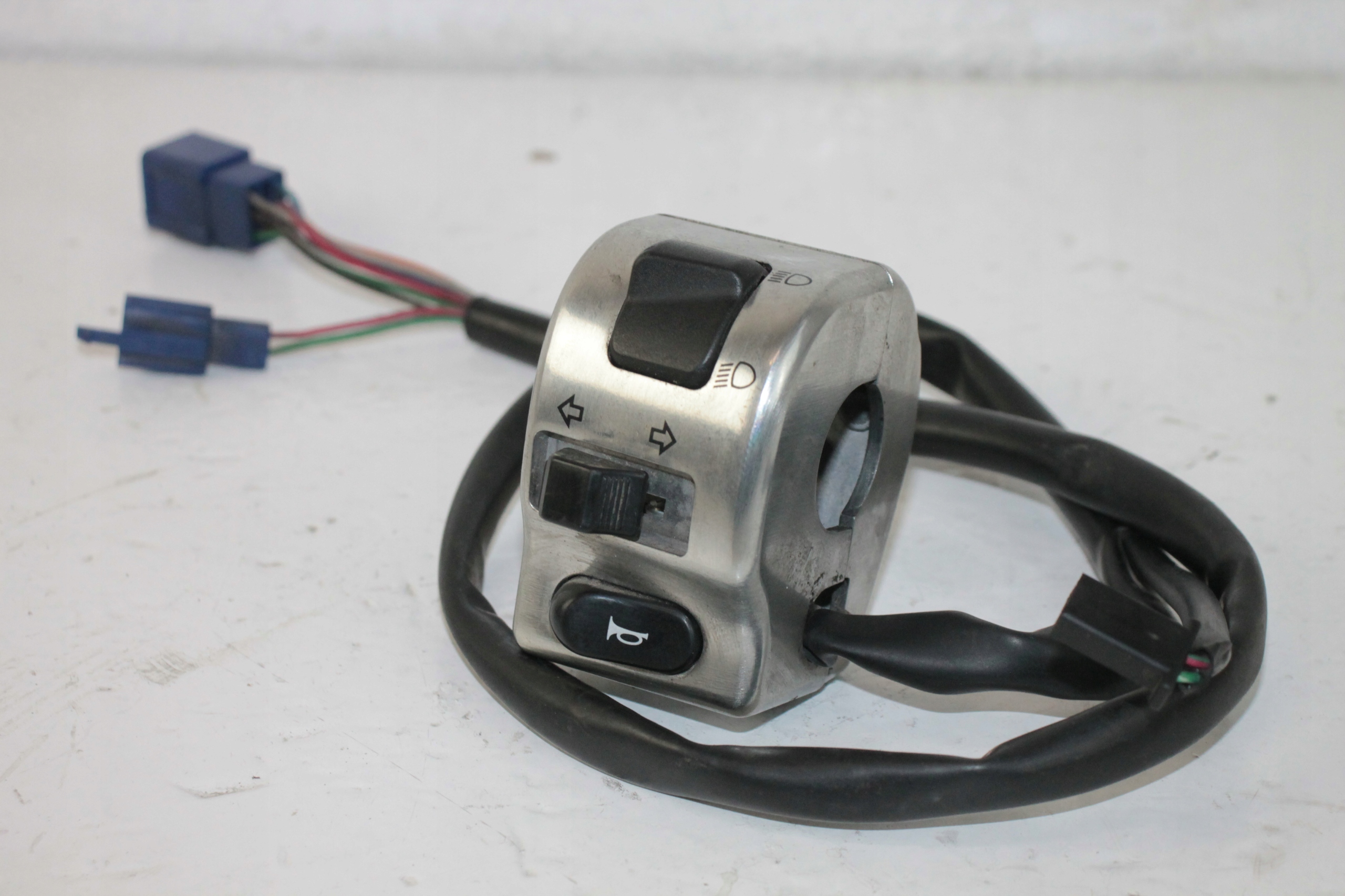 Vn900 14 - KAWASAKI VN 900 VULCAN ЛЕВЫЙ ПЕРЕКЛЮЧАТЕЛЬ