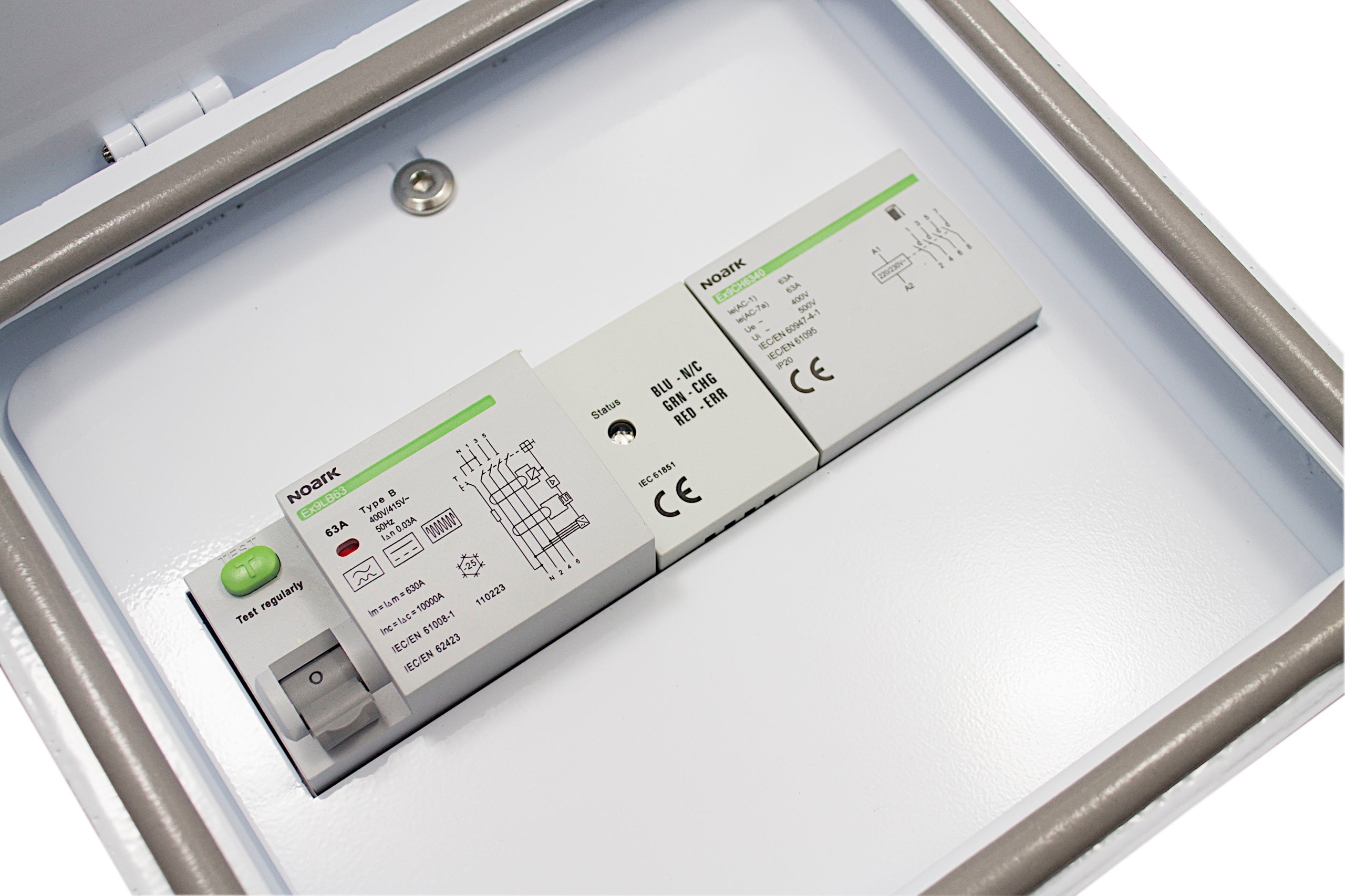 ŁADOWARKA NAŚCIENNA T2 1FAZ 32A 7.4kW 110501 NOARK Napięcie 230 V