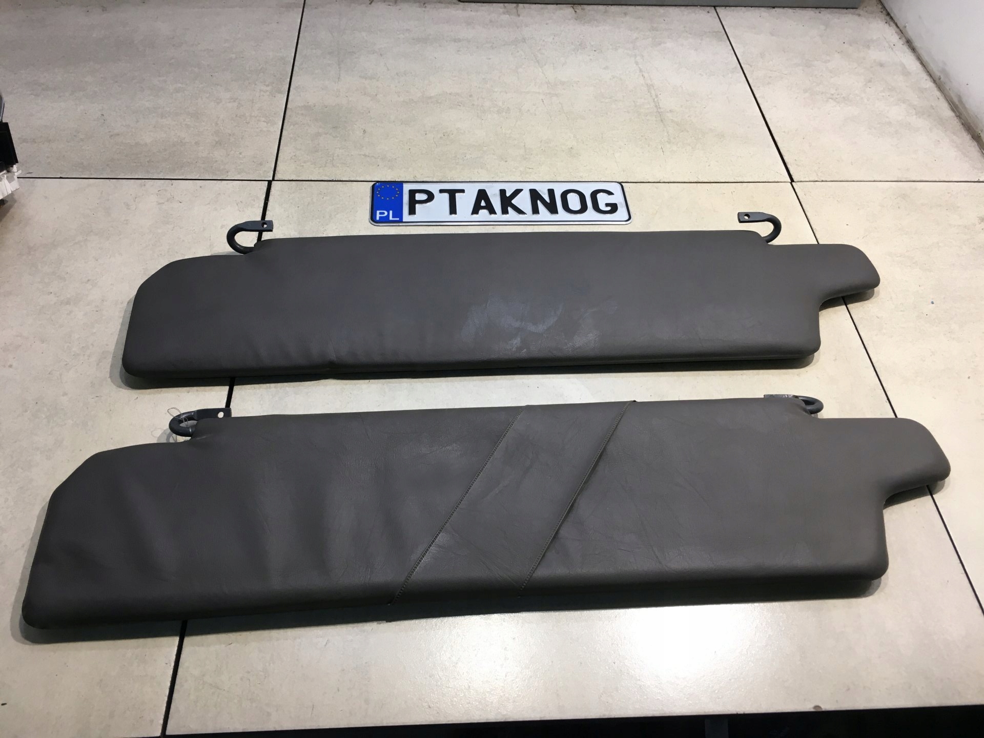 Blende Abdeckung PRZECIWSLONECZNA DAF 400 2.5 TD