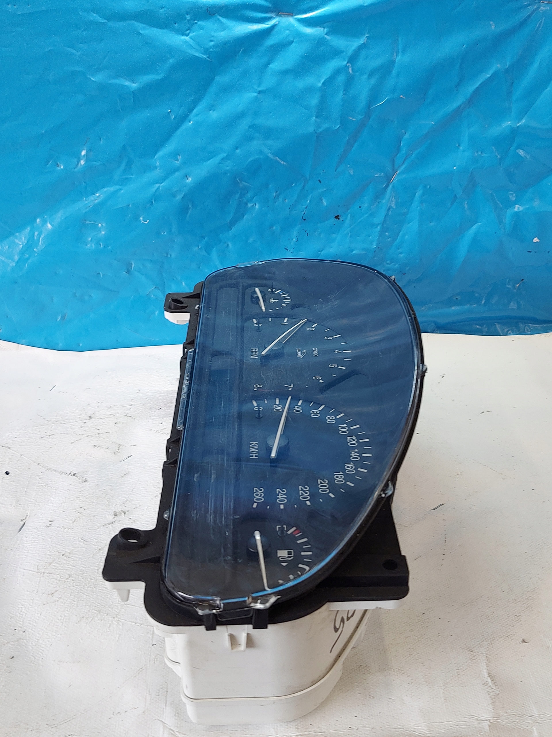 dials clock JAGUAR S TYPE 3.0 V6 TR8F10849AK