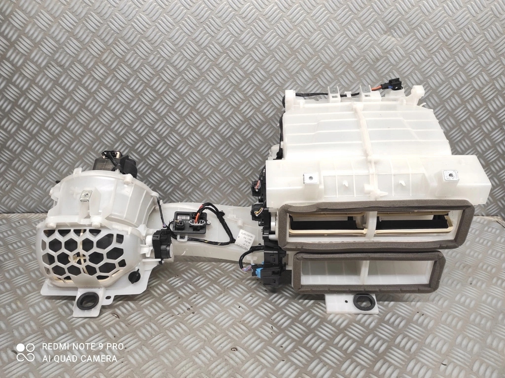 DMUCHAWA NAGRZEWNICA WENTYLATOR DMUCHAWY OPEL COMBO E TOYOTA PROACE CITY Stan opakowania oryginalne