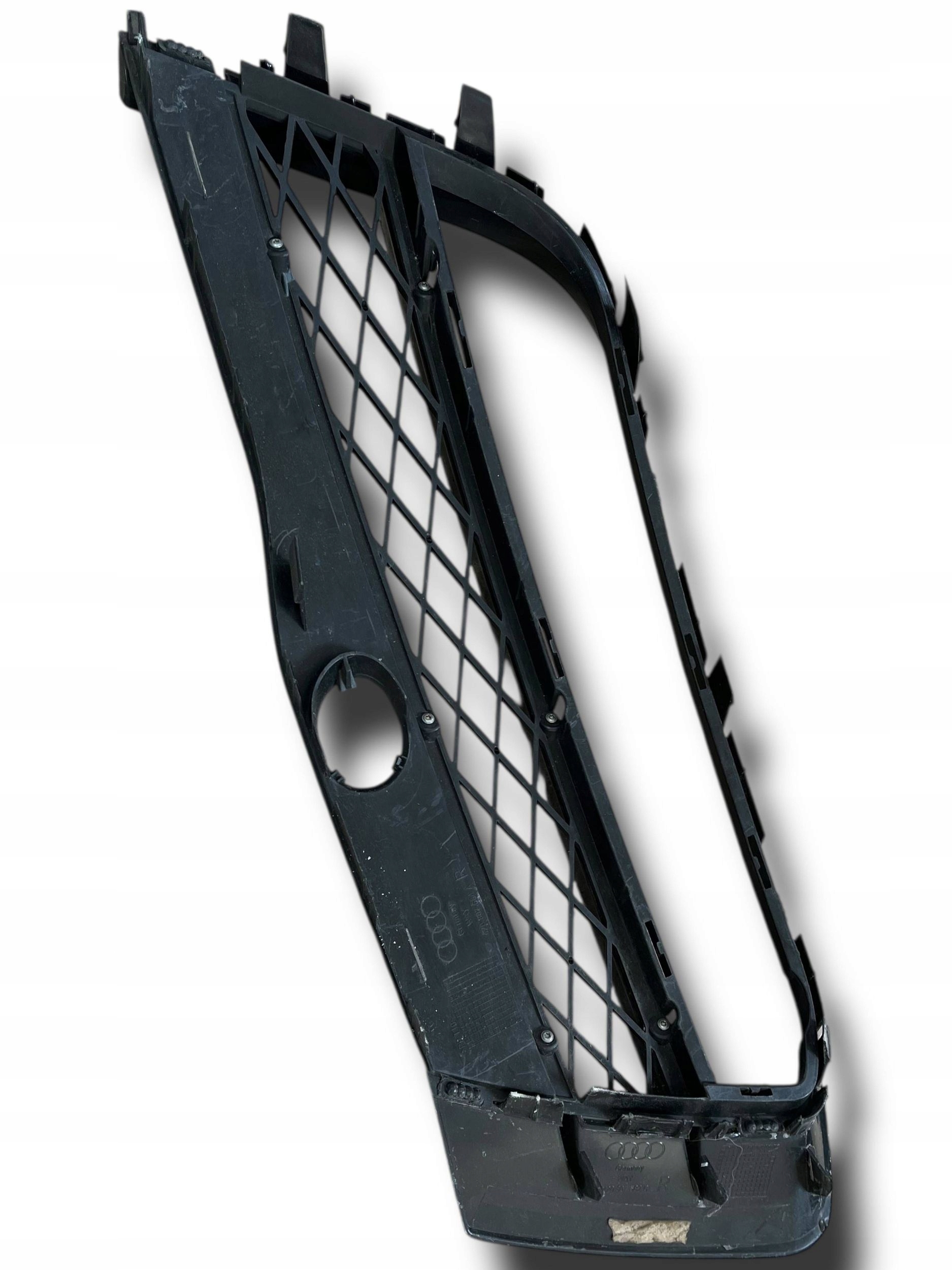 AUDI R8 420 LIFT 12-15 grid bumper front right 420807684A !J