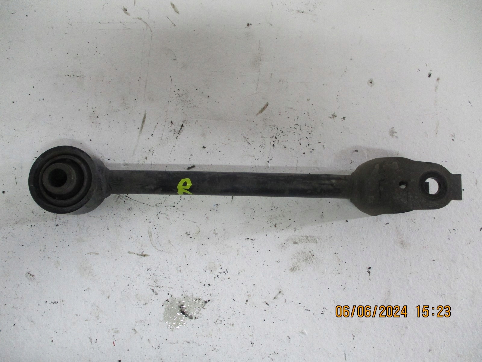 Querlenker rechts hinten TOYOTA RAV 4 V 20r 2,5hyb