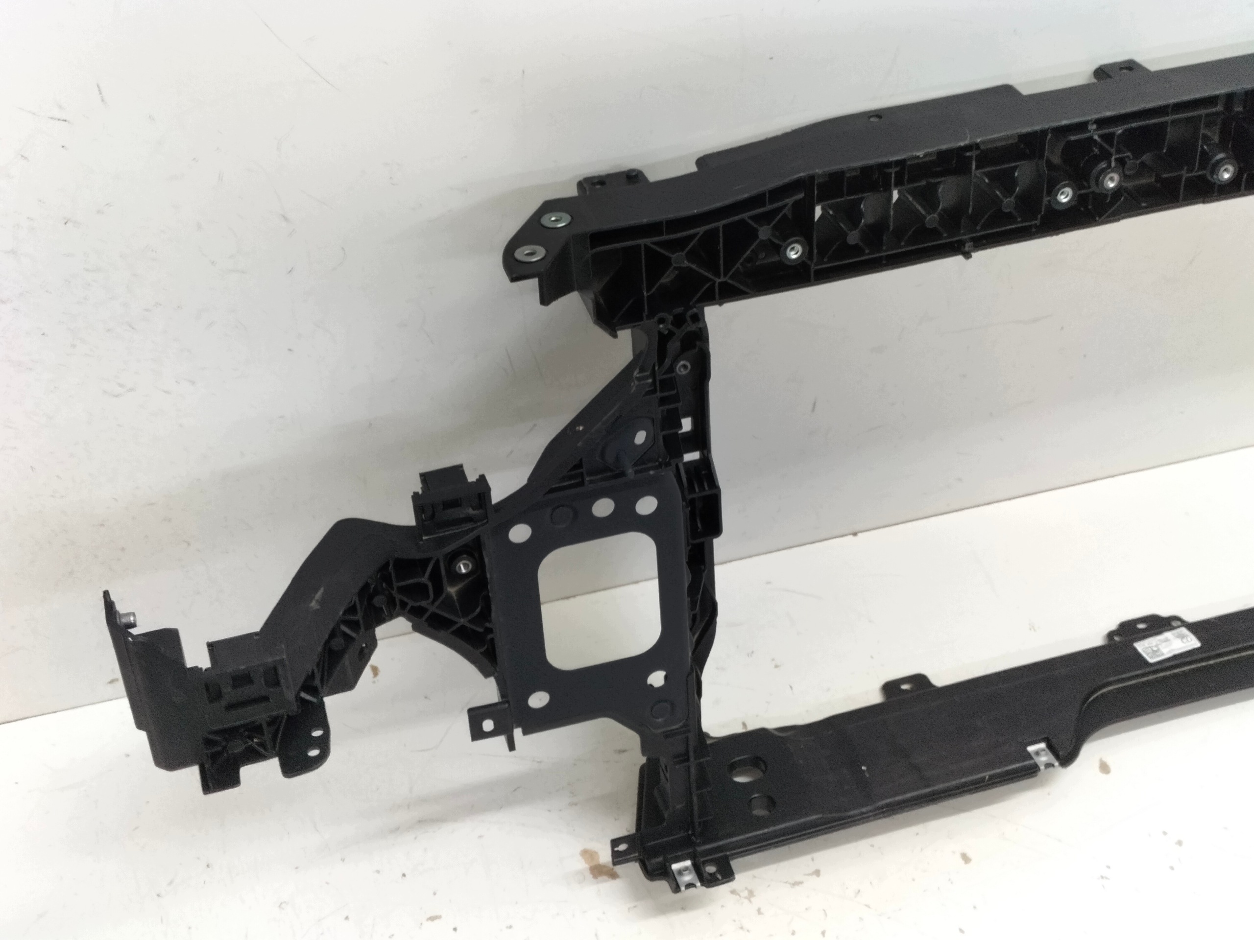 support panel for radiators pillar iron front KIA X-CEED 19- 48V zakuty patrz nr