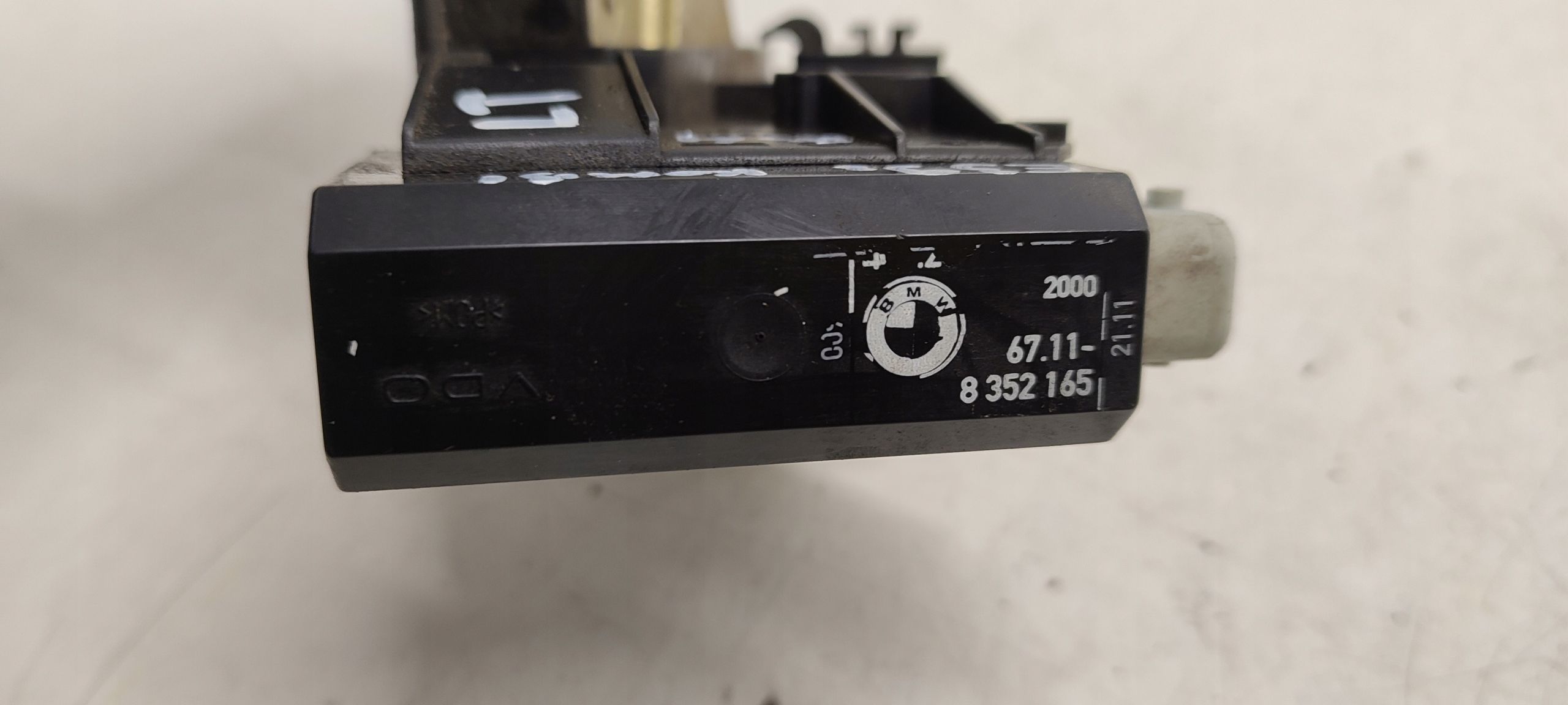 lock left rear part 8166245 BMW E39