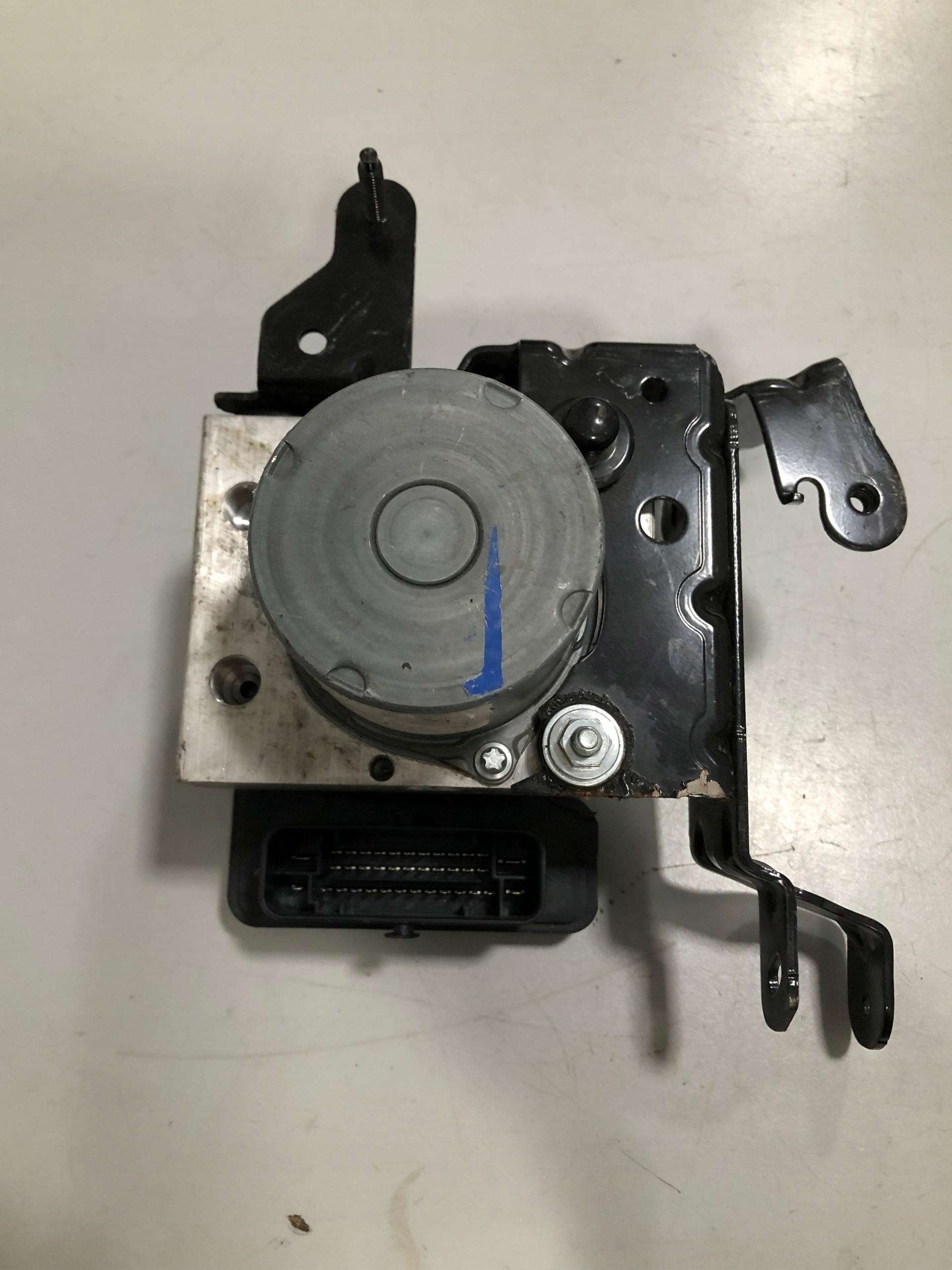 476607353R - НАСОС ABS MASTER III 476604029R