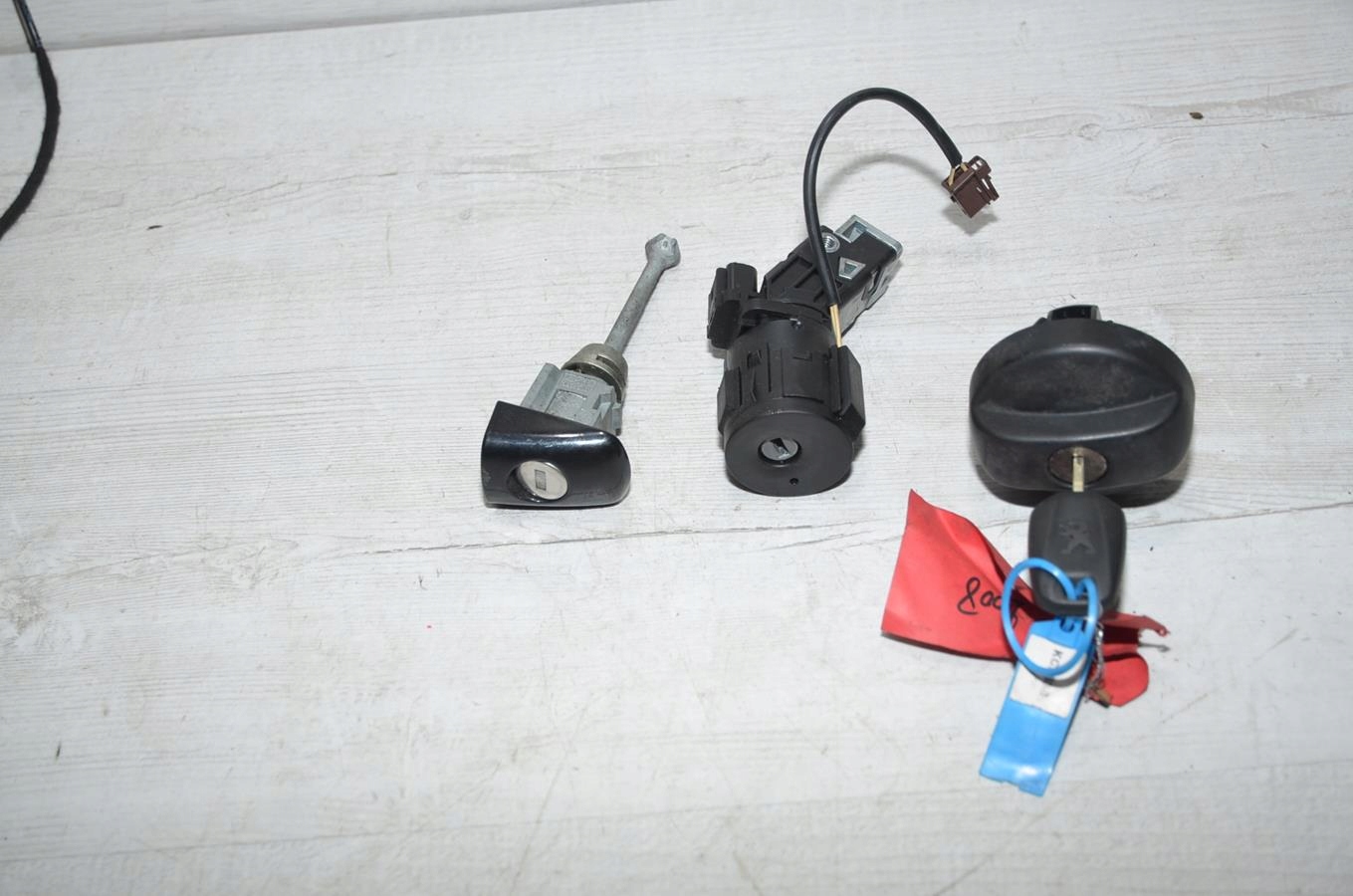 Allumage Clé Insert Peugeot 2008 14r