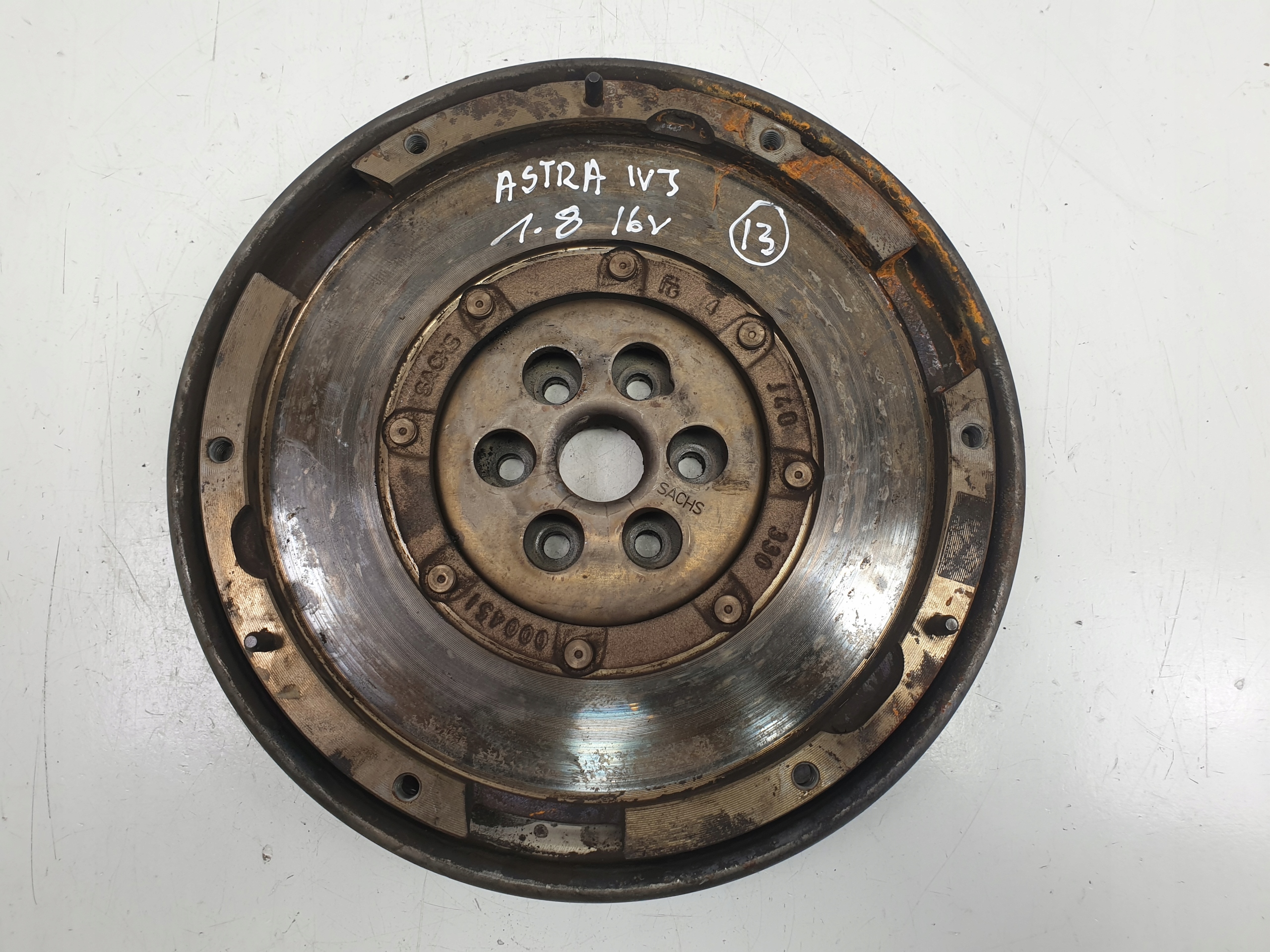 Opel Astra IV J 1.8 16V ДВУХМАССОВОЕ колесо