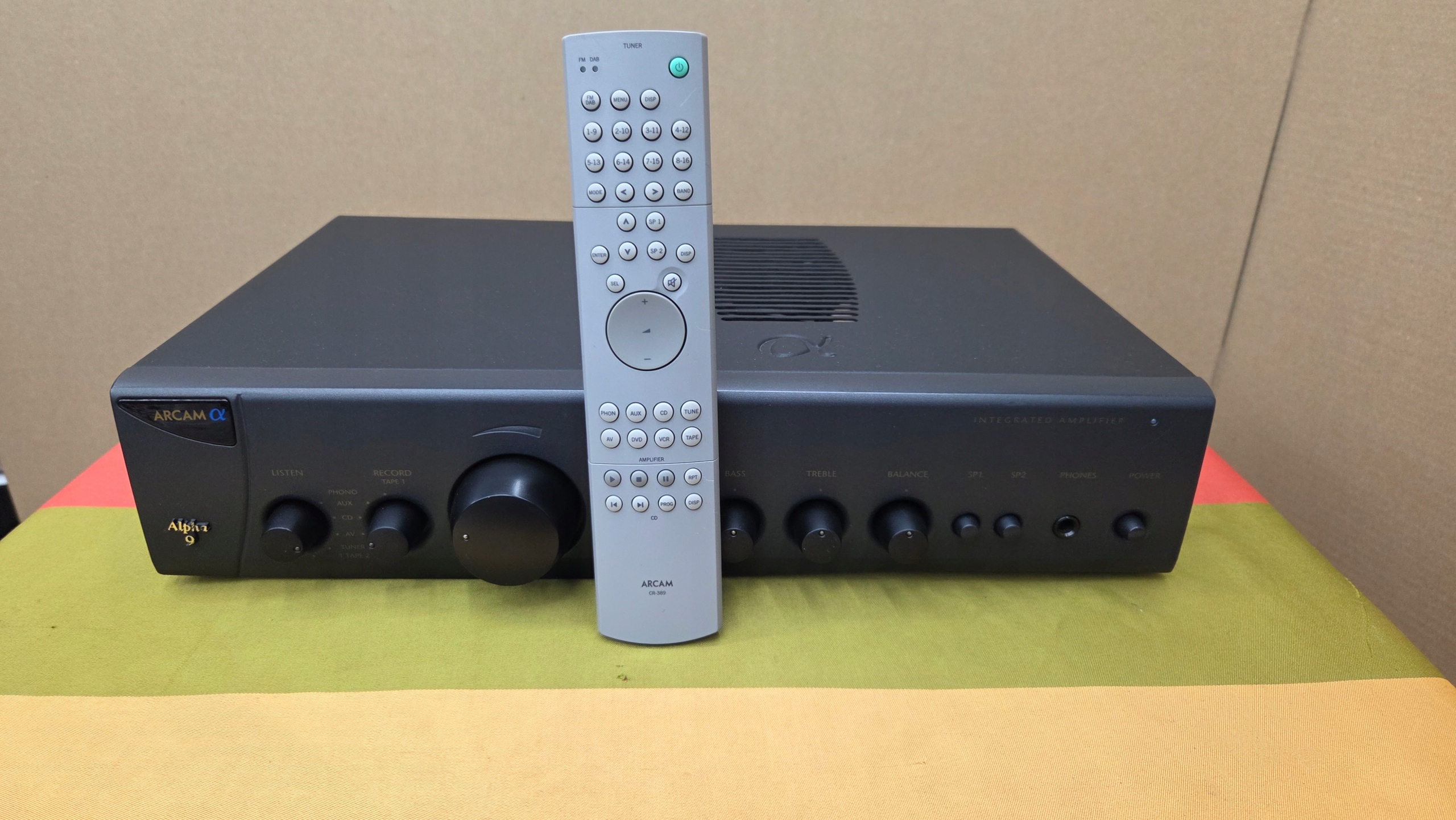 ARCAM ALPHA 10 wzmacniacz stereo, pilot
