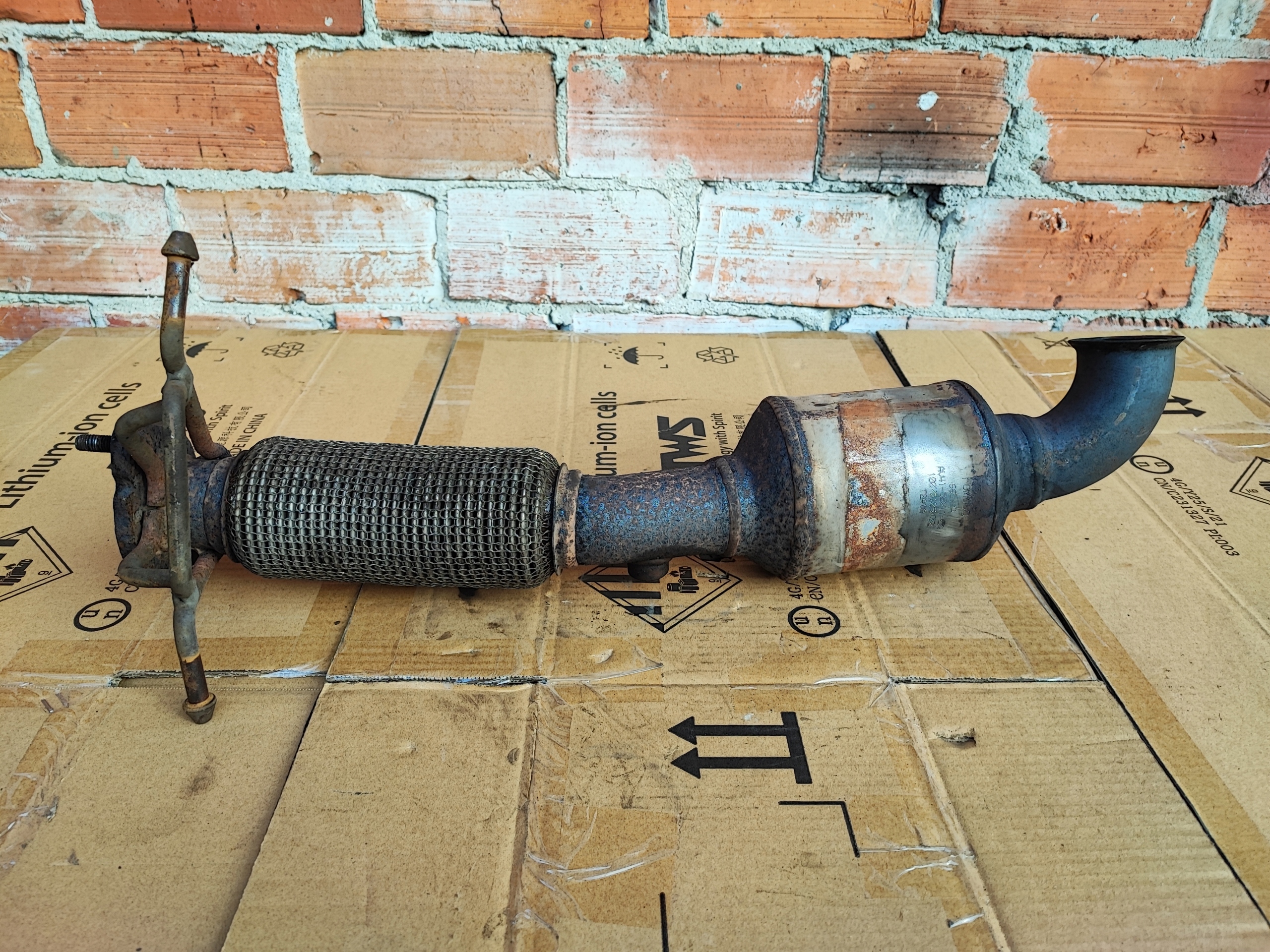 Ford Kuga MK1 2.0 TDCi Каталітичний нейтралізатор AV41-5E211-DA