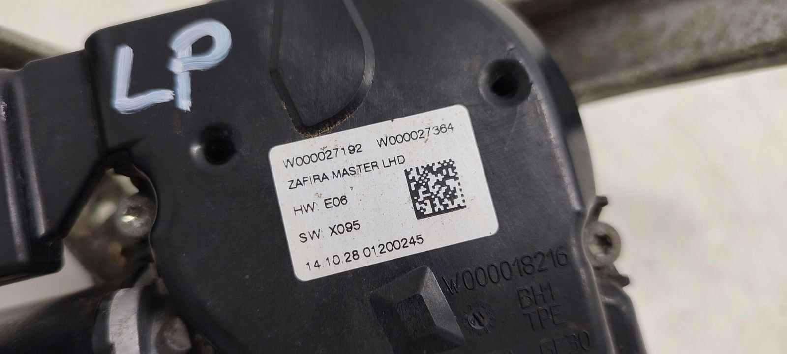 Wischergestänge links Opel Zafira C 1,4T 16V