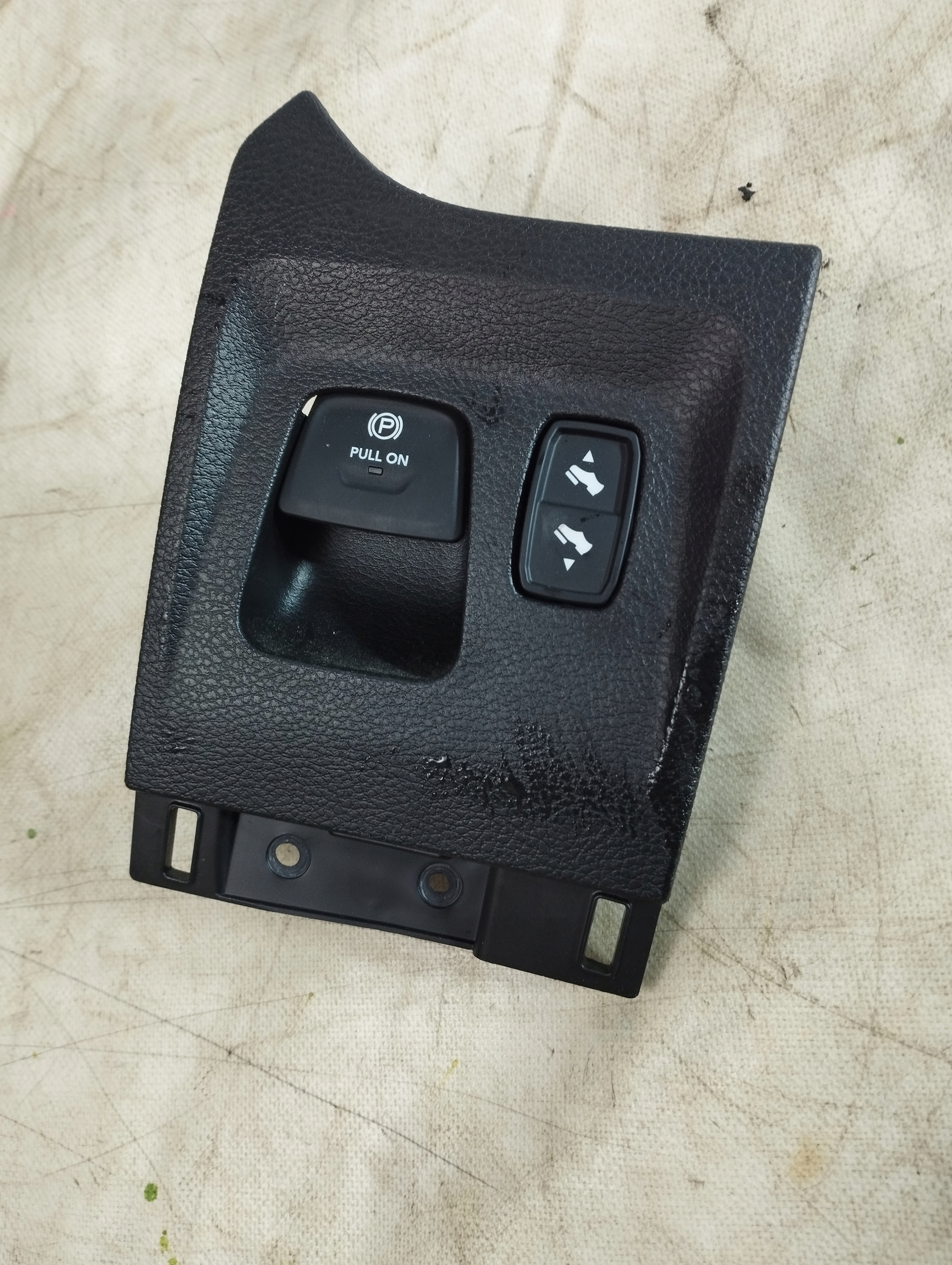 6LM55TX7AB - Ram 1500 19-переключатель ручного тормоза США