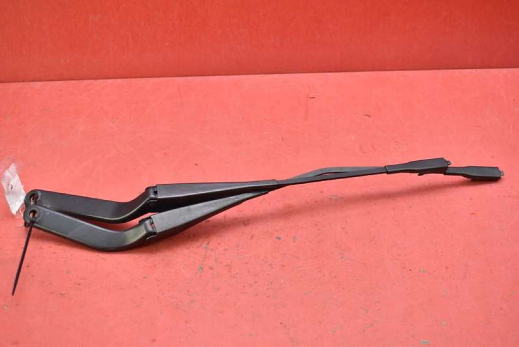 wiper arm front EU 2990028 2990029 BMW X1 E84 12-15