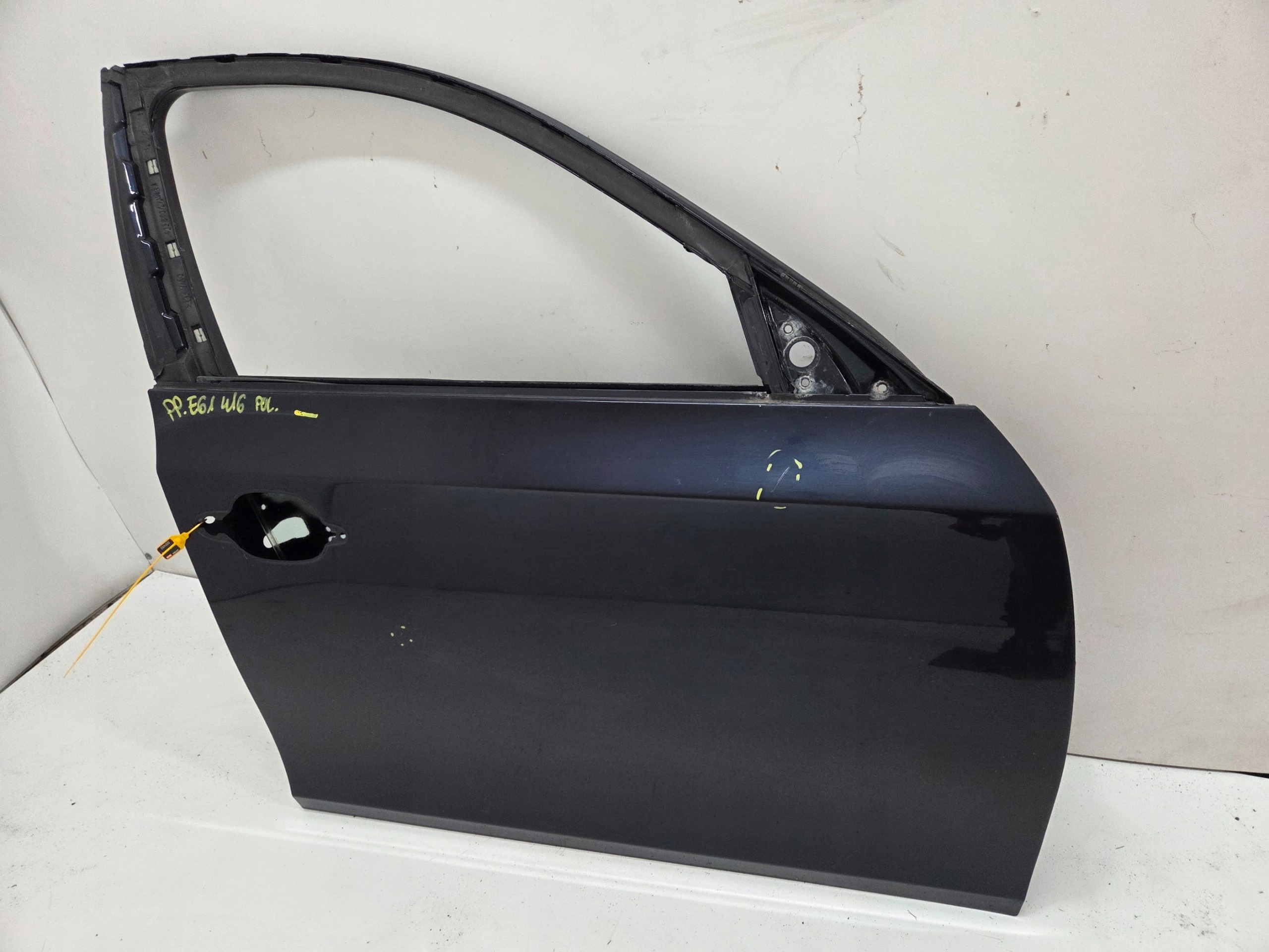 ajtó jobb első eleje BMW E60 E61 CARBONSCHWARZ