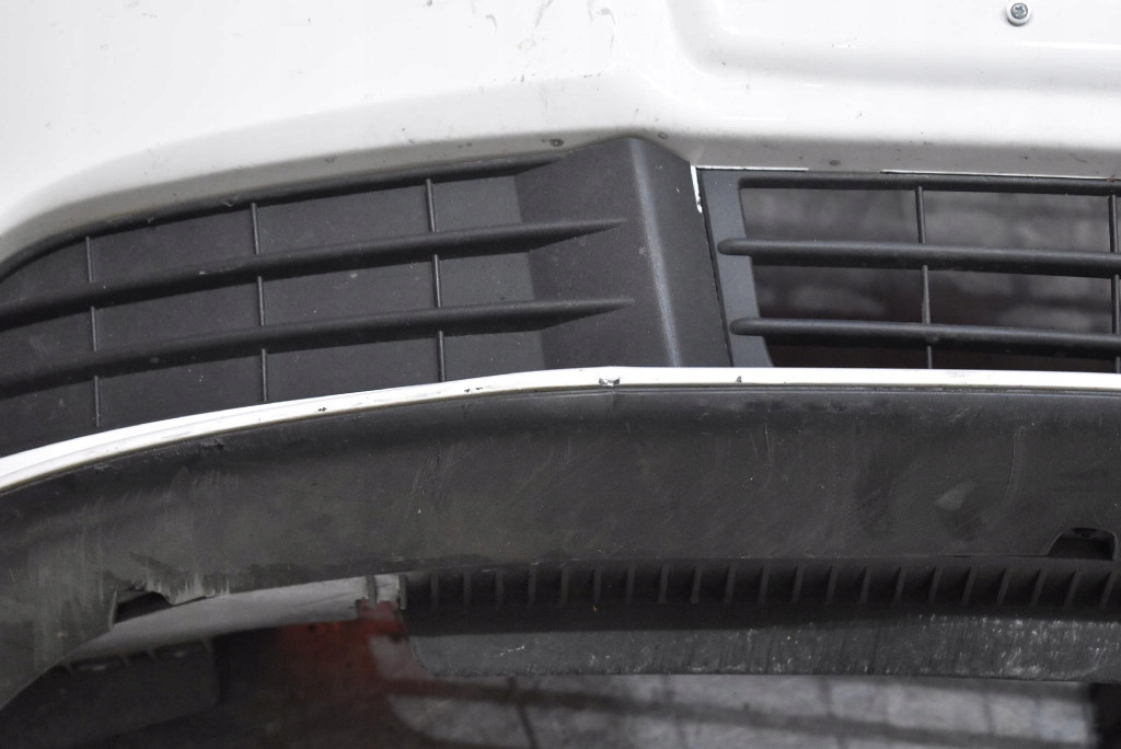 bumper front front BIALY VOLVO S40 V40 2 II D2 sedan LIFT 07-12