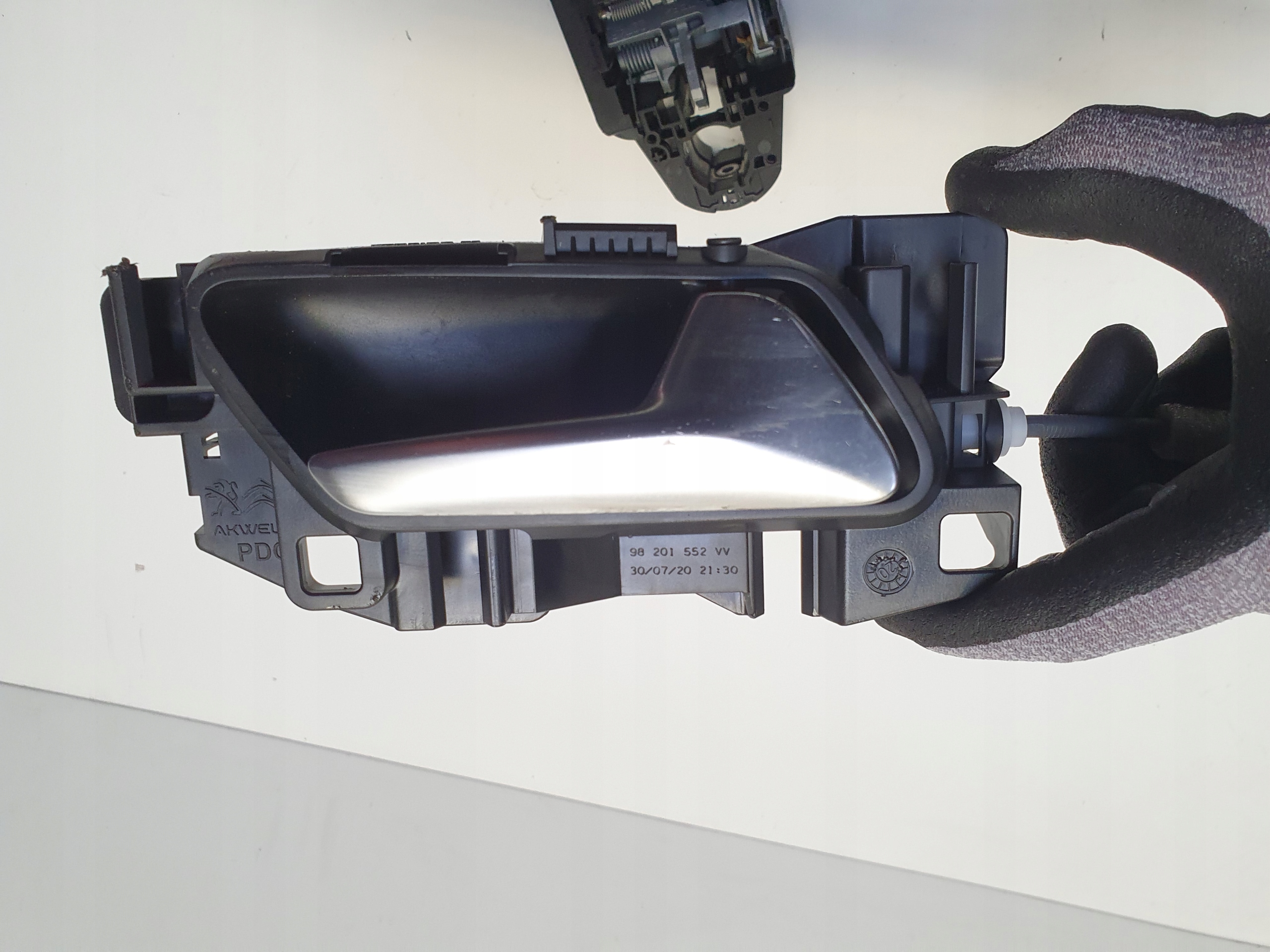 OPEL MOKKA B lock door right rear part 9836115280