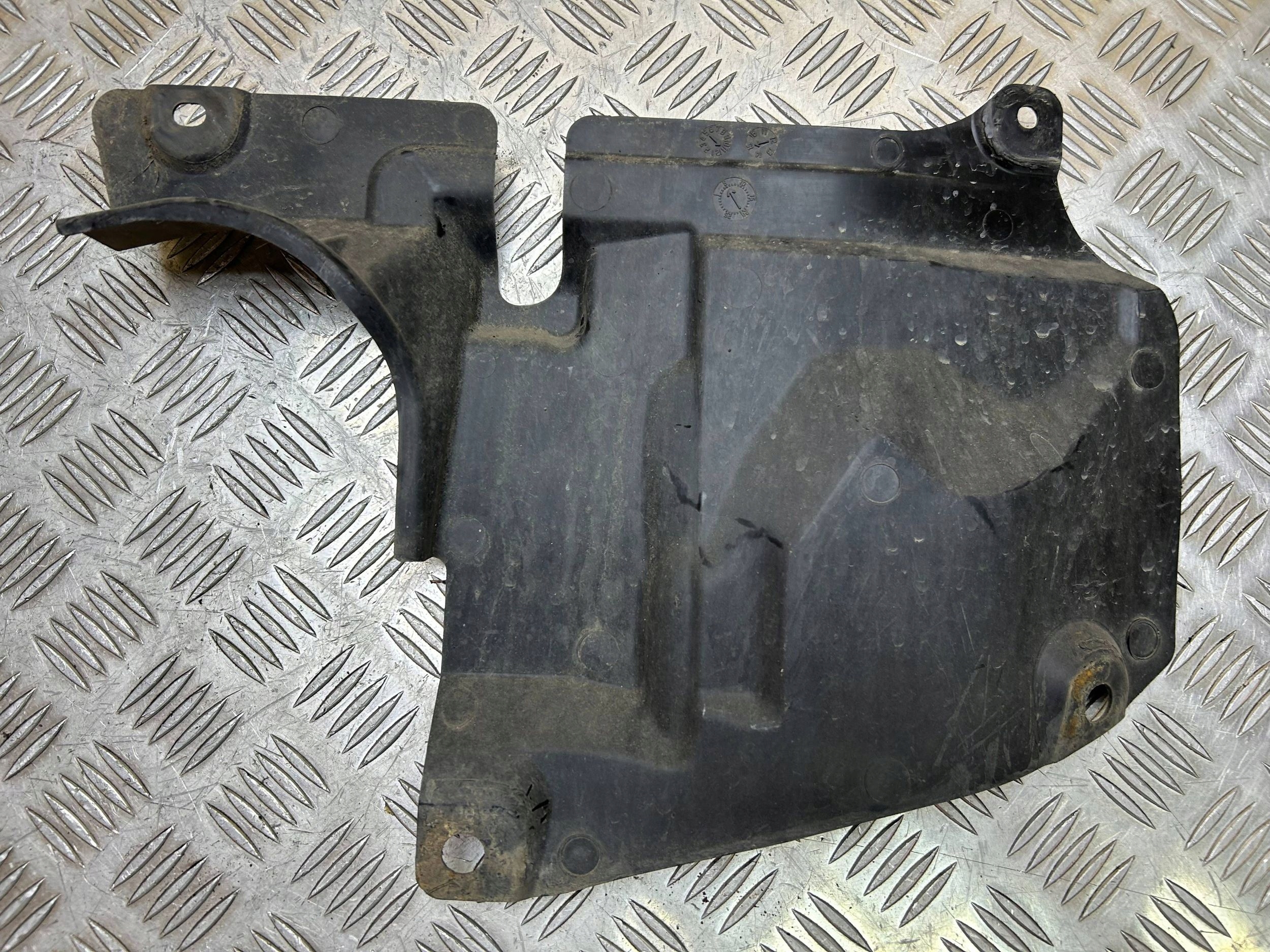 cover lower of the engine left Mazda 6 2016 KD5356342