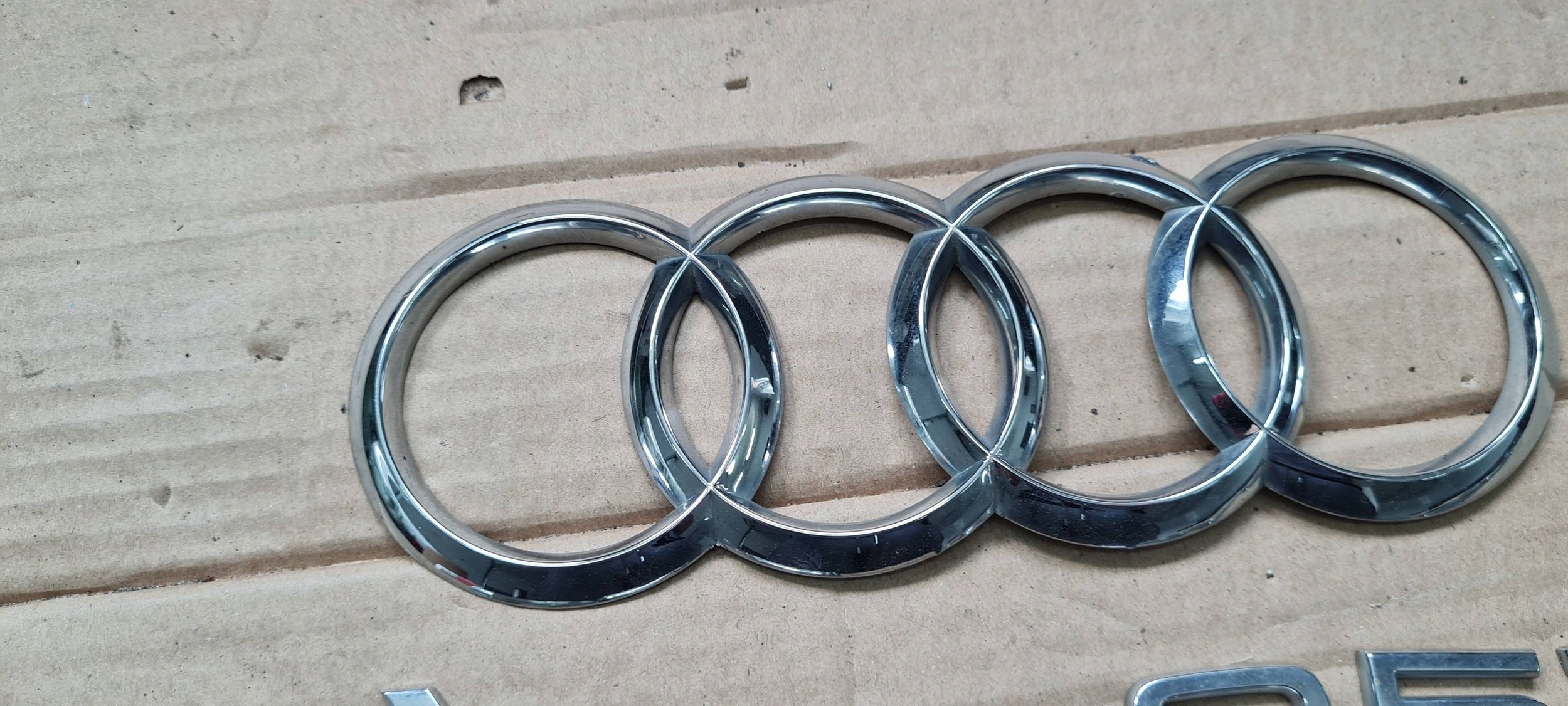 A6 C8 4K logo EMBLEMAT bonnet boot rear part A6 35TDI