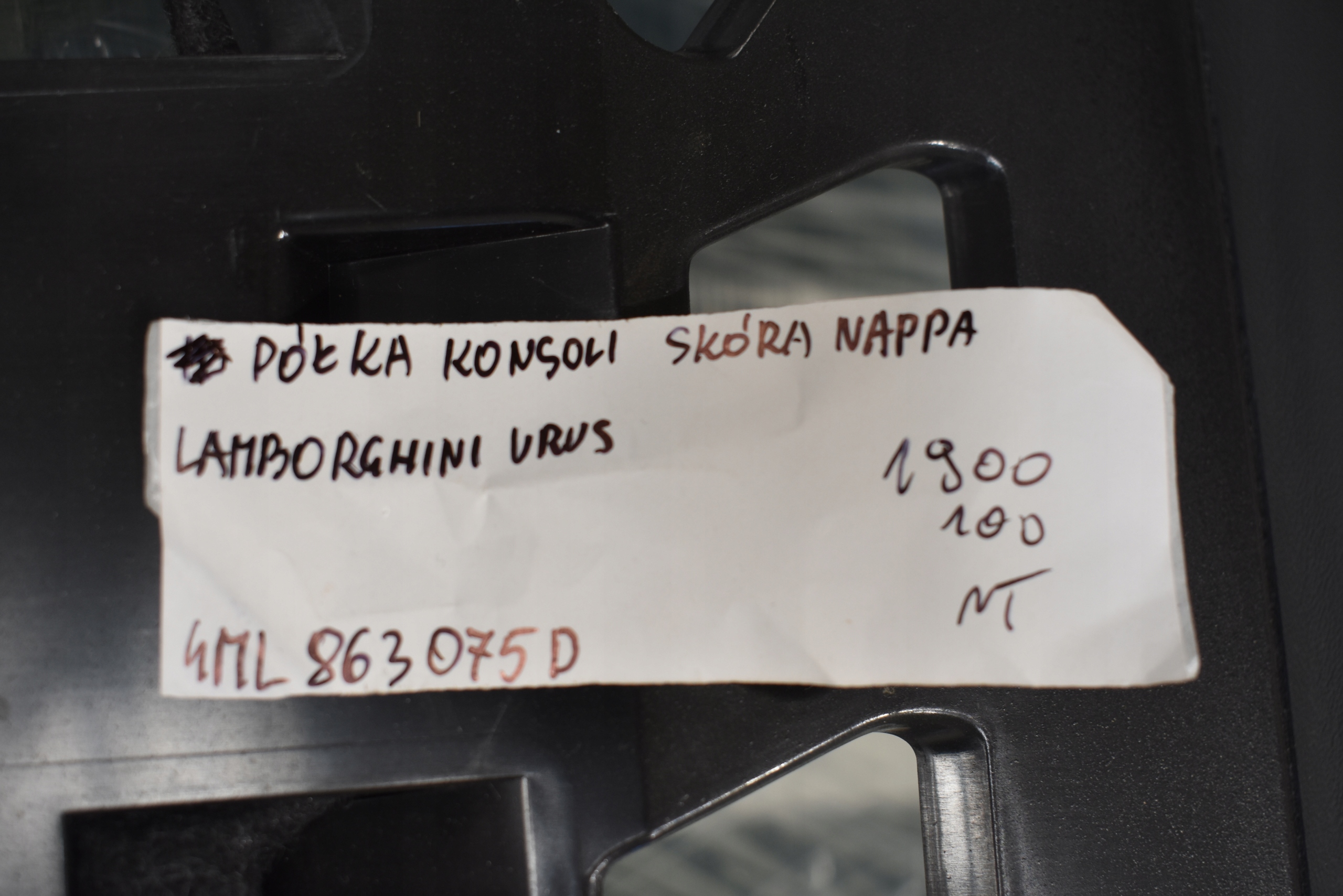 kalaptartó táblák bőr NAPPA LAMBORGHINI URUS 1