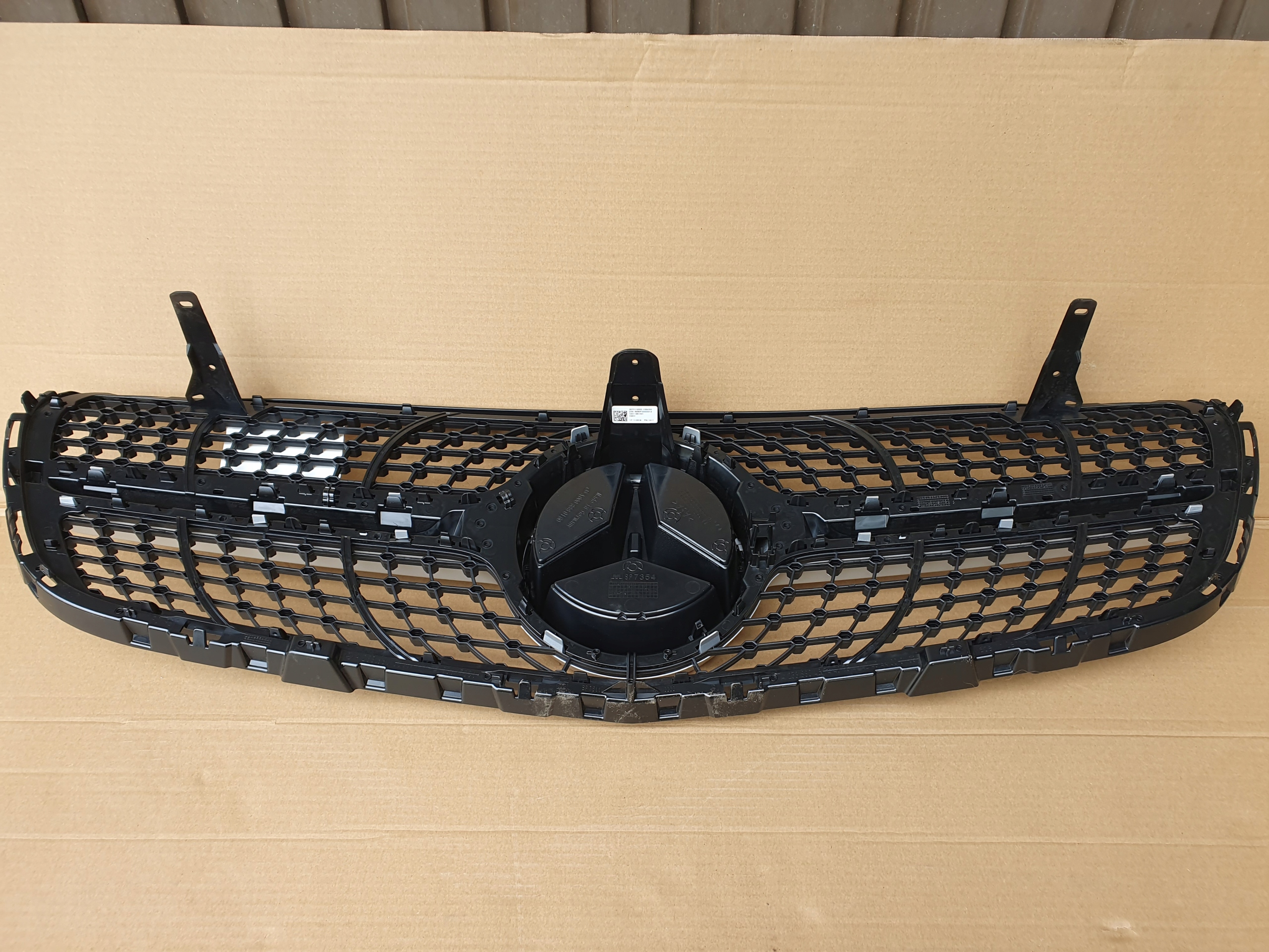 ATRAPA MERCEDES GLC 253 ATRAPA DIAMOND GLC 253 NOWA Kolor srebrny