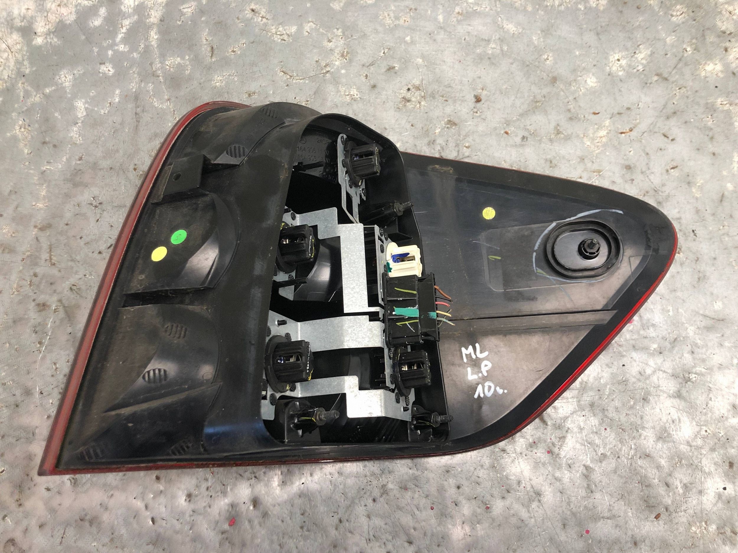 light left rear part MERCEDES ML W164 A1649061100