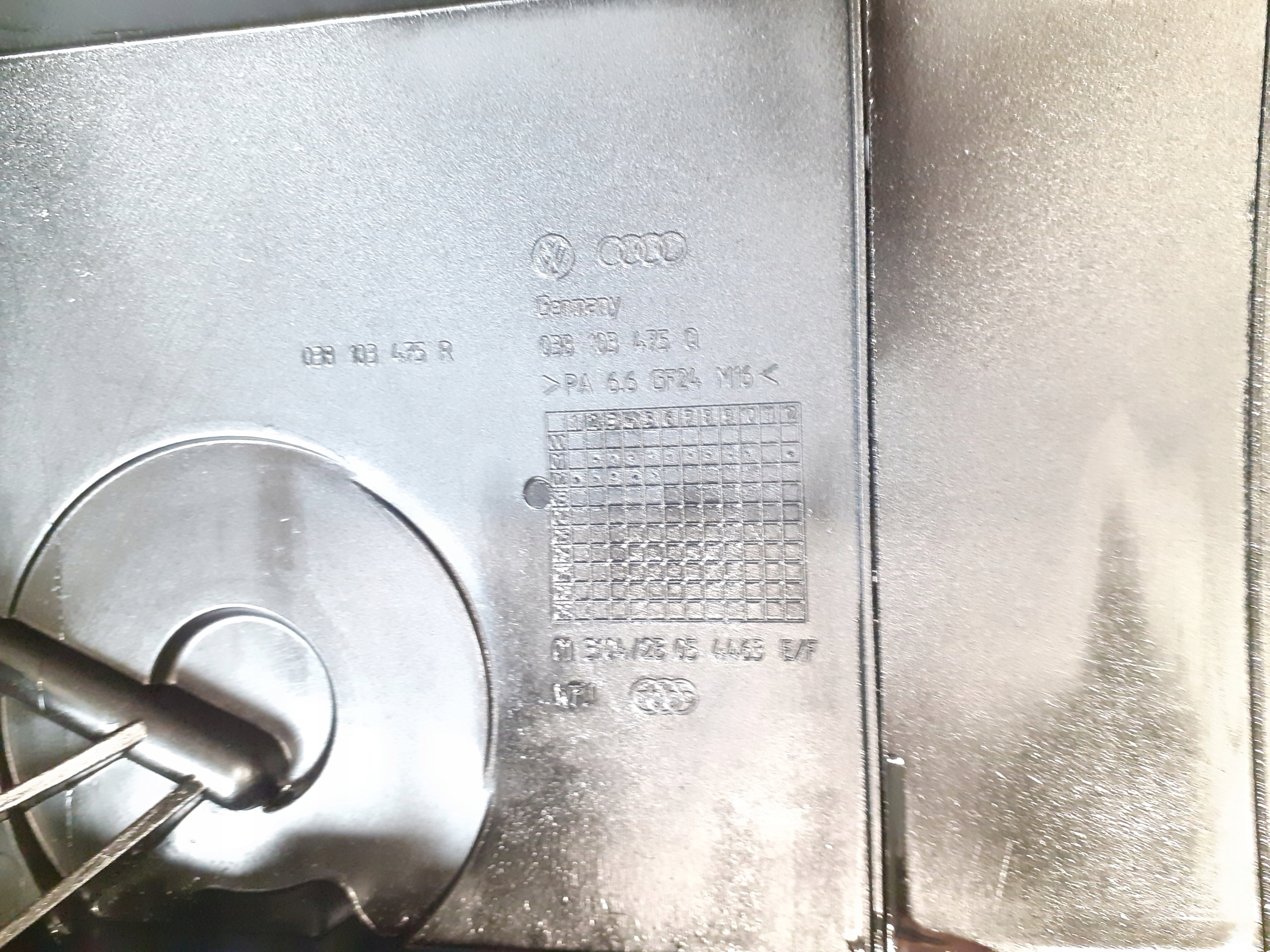 Abdeckung der Ventile VW AUDI 1.9 TDI 038103469S