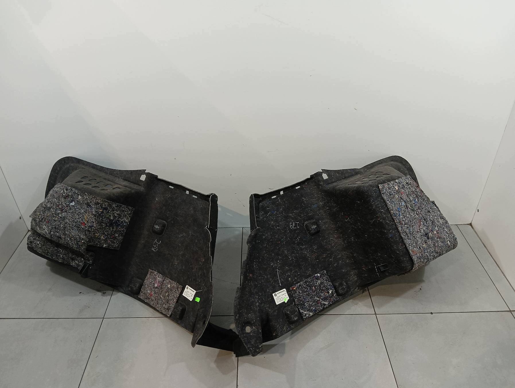 upholstery side right left rear part boot HB KPL Skoda Octavia III