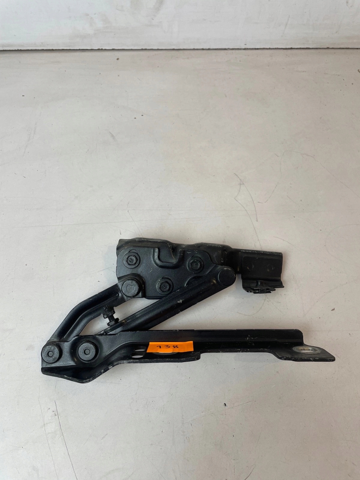 hinge bonnets front front right Opel Astra IV J
