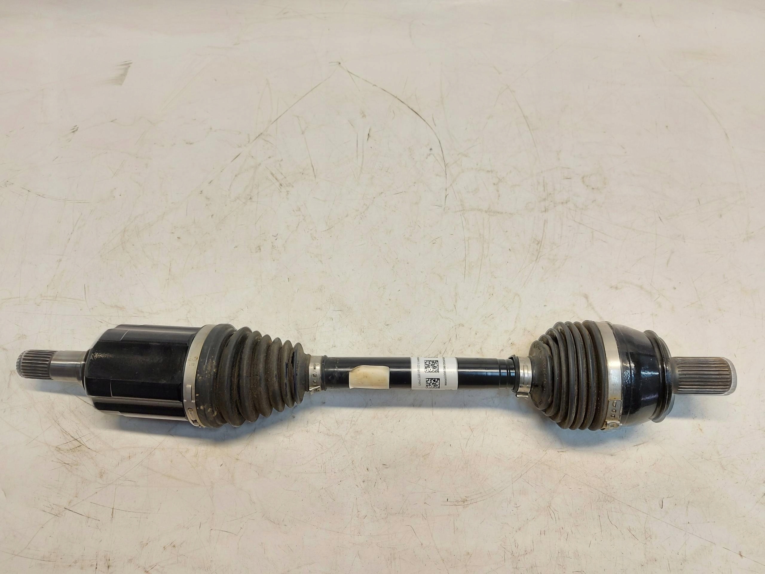 Mercedes W254 GLC 220d semi-axis right front A2543308101
