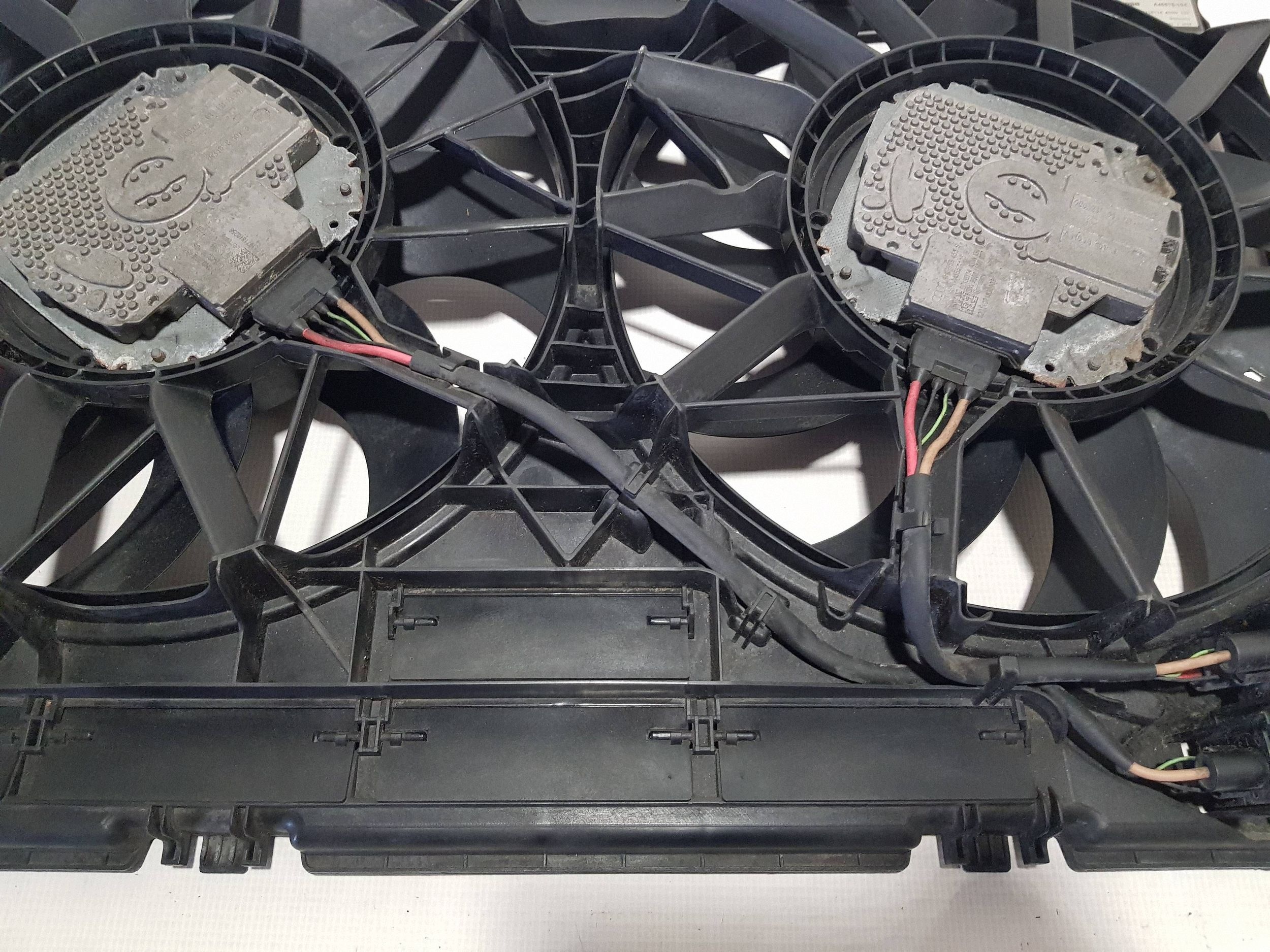 ventilátor chladiče Audi A8 S8 D4 4H 4H0121003K