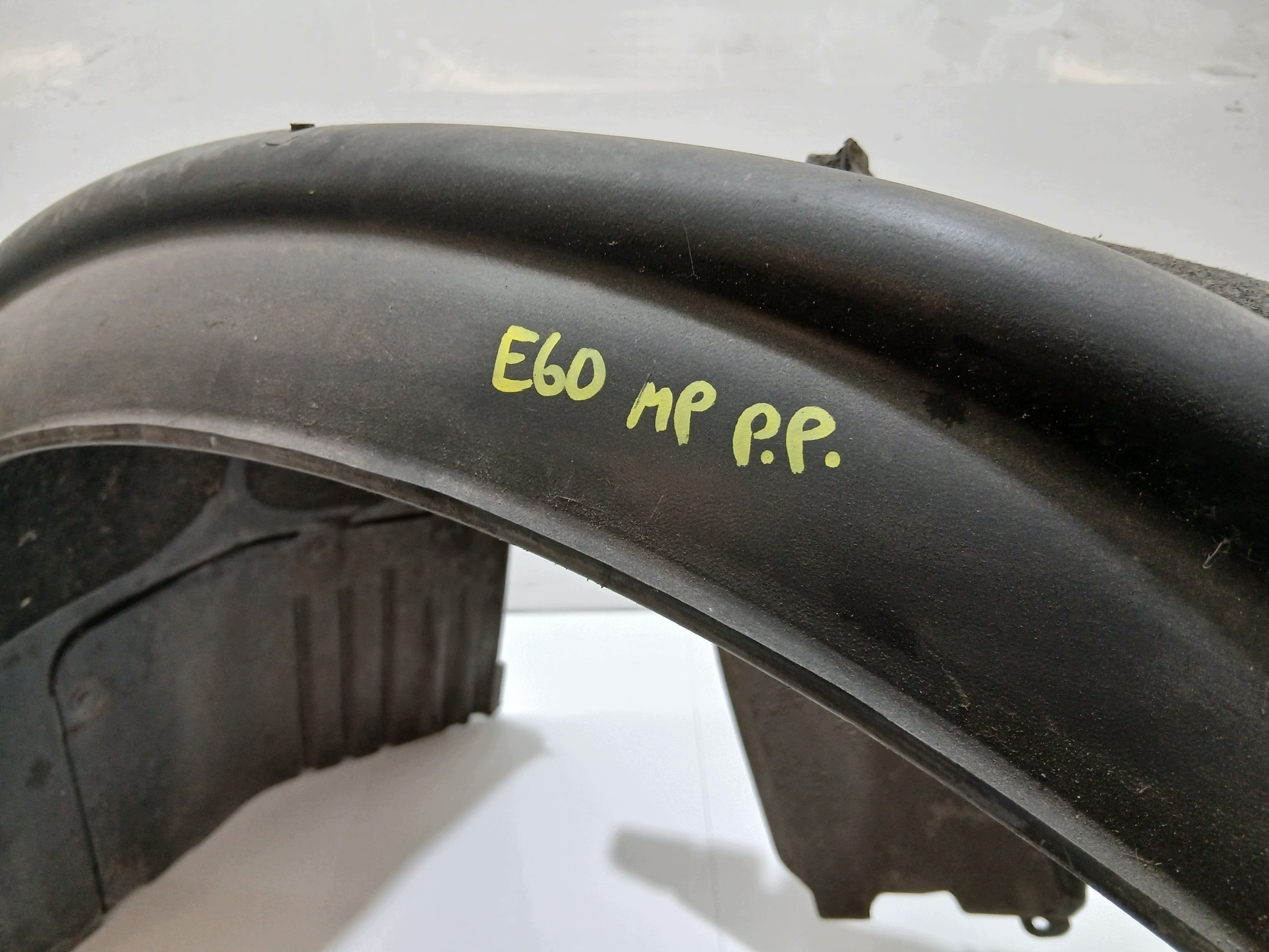 mudguard right front BMW E60 M PAKIET 7033750