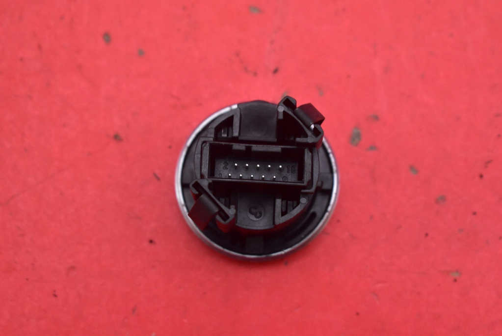 ignition key button 6954722-14 BMW E60 E61 2.0 D 177 KM 07-10