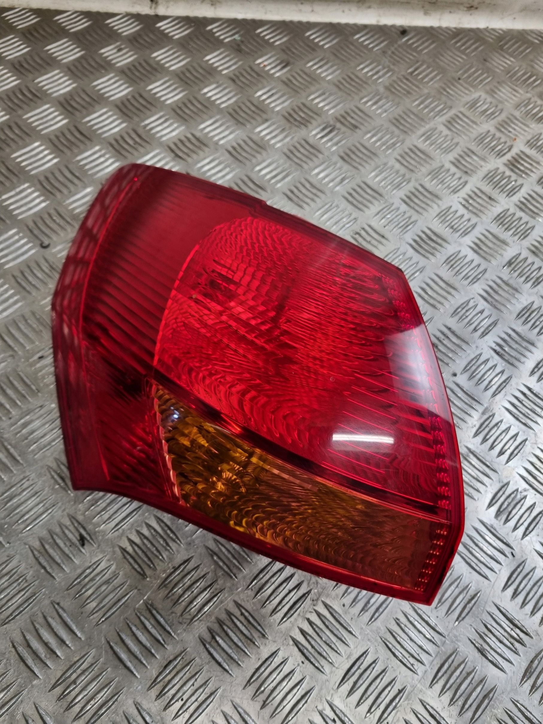 light rear part left KIA VENGA 11R