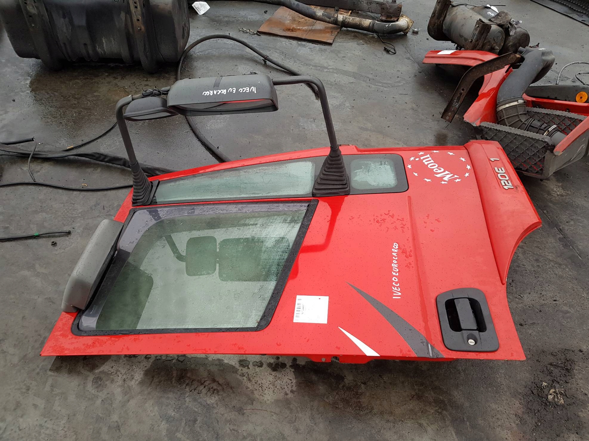 door right front red IVECO EUROCARGO ML 120E21