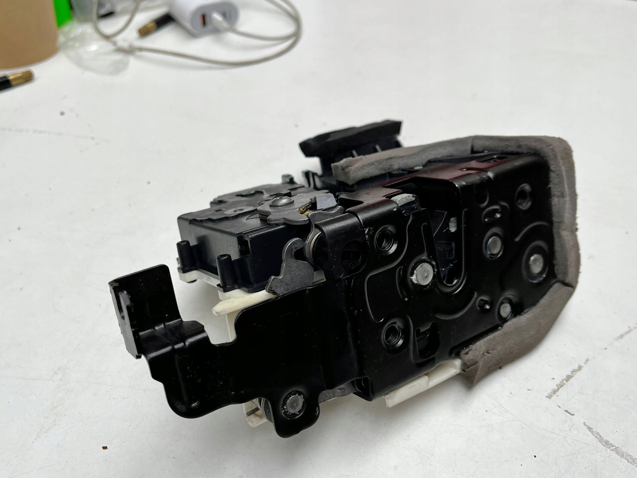 original lock door right front Audi RS Q8 4K1837016K !J