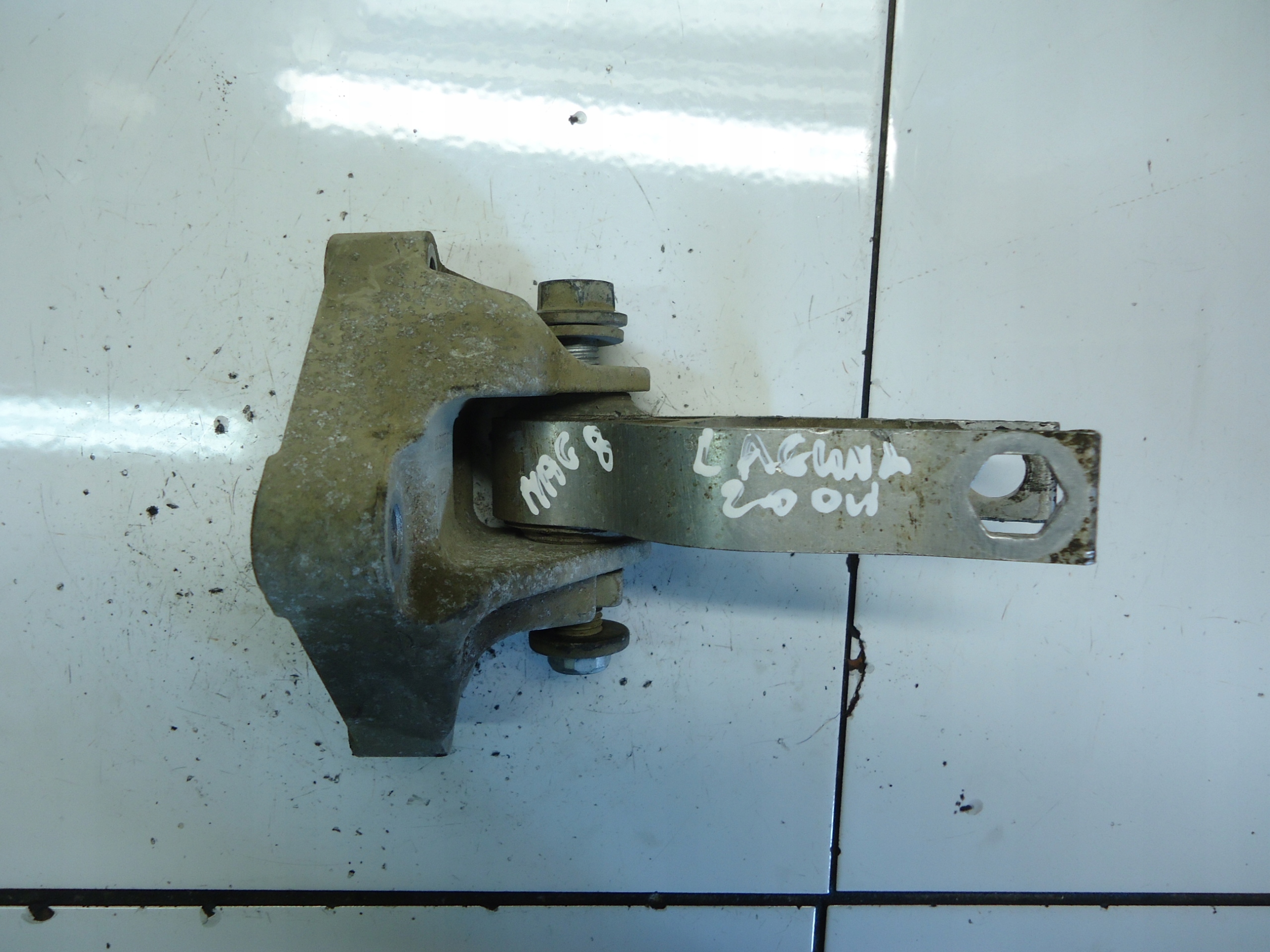 RENAULT LAGUNA III 2.0DCI gearbox mounting 113320003R