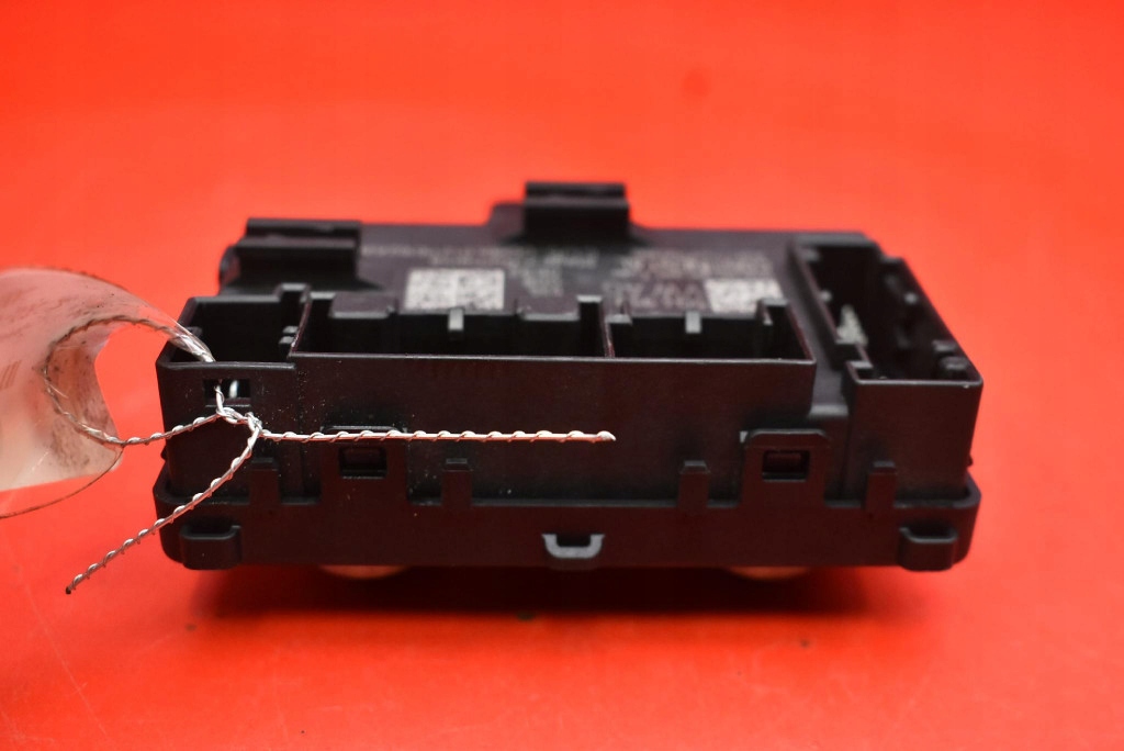 control unit module door left front 5Q4959393H SKODA OCTAVIA 4 IV 19