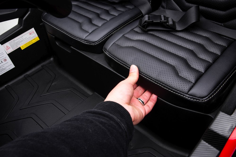 Auto Na Akumulator Buggy STRONG A032 Czerwony Długość pojazdu 135 cm