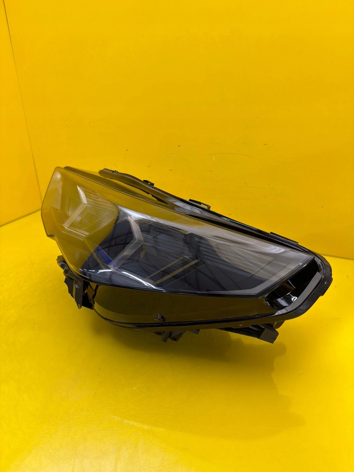light left front BMW X2 U10 Full Led Shadow 5A77EC7-06