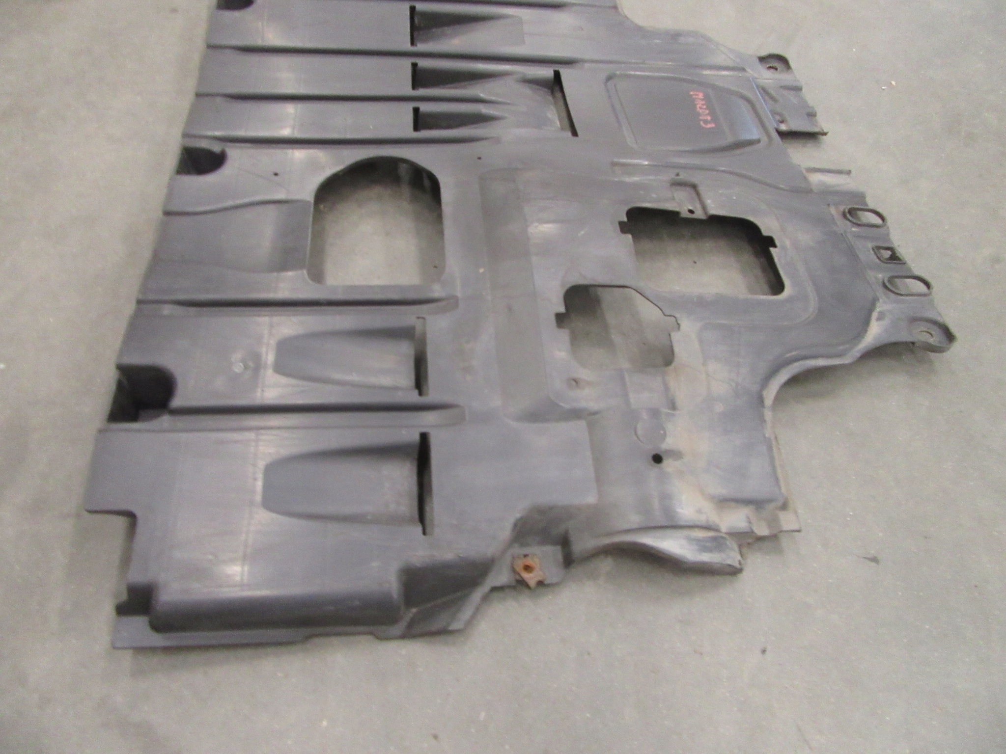cover below engine cover chassis Mazda 3 BL Diesel